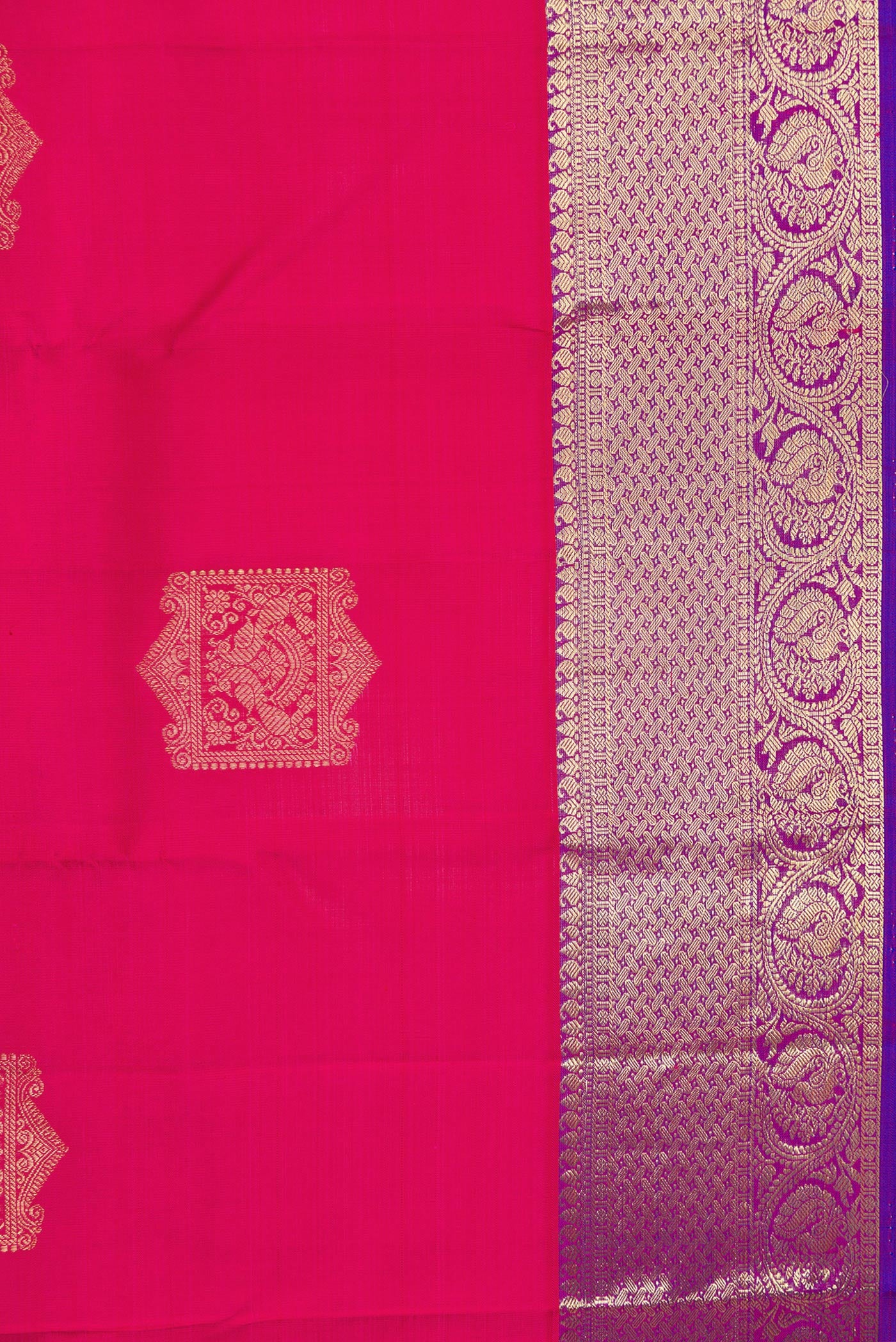 Border image of Pink Dual Tone Kanjivaram Silk Saree with Zari Butta on the body and Zari Border. 