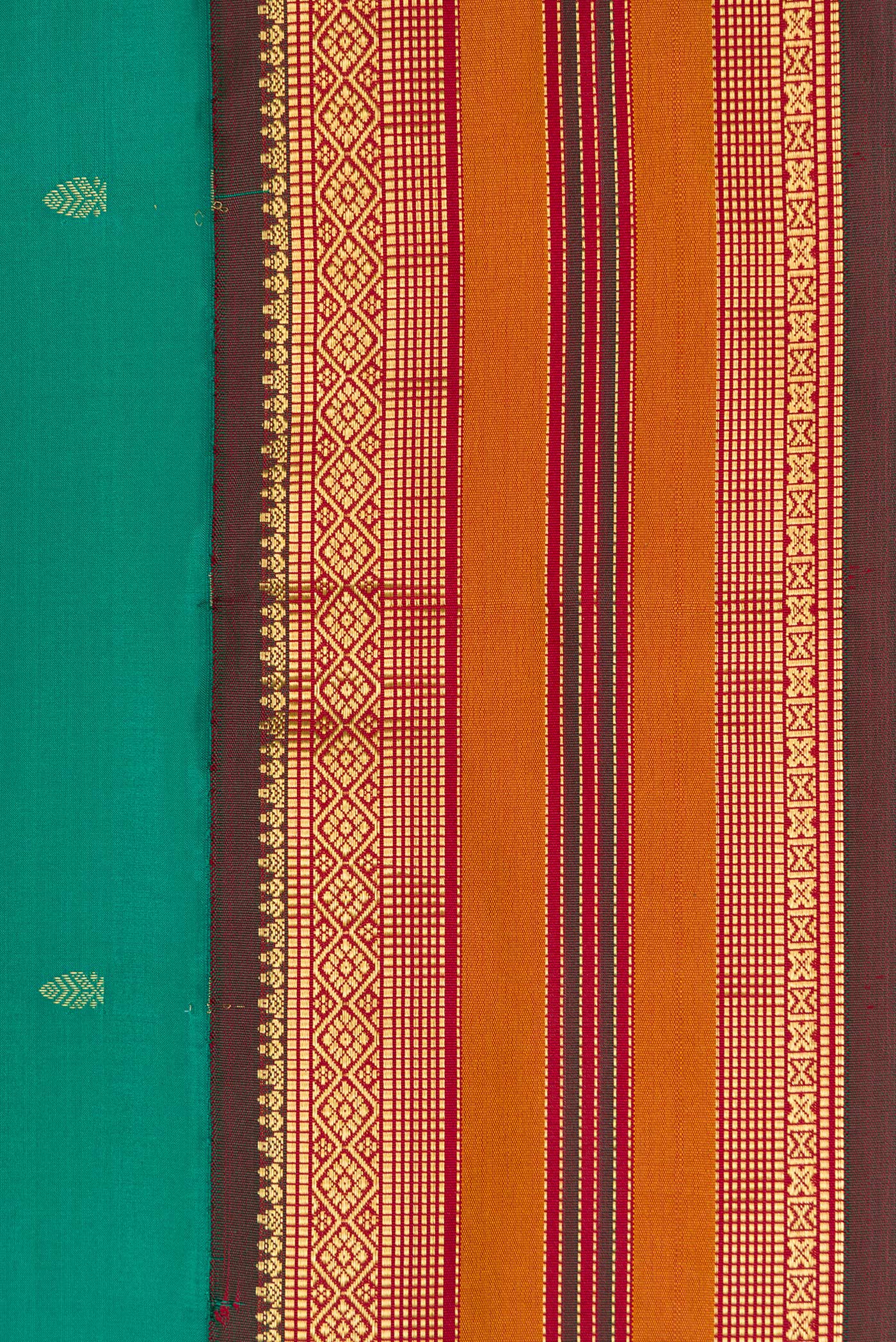 Border image of Green Dual Tone Kanchipuram Silk Saree with Zari Butta on the body and Zari Border. 