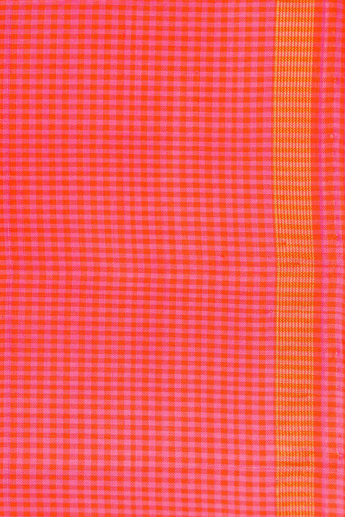Border image of Golden Peach Dual Tone Kanchipuram Silk Saree with Checked design on the body and Thin Zari Line. 