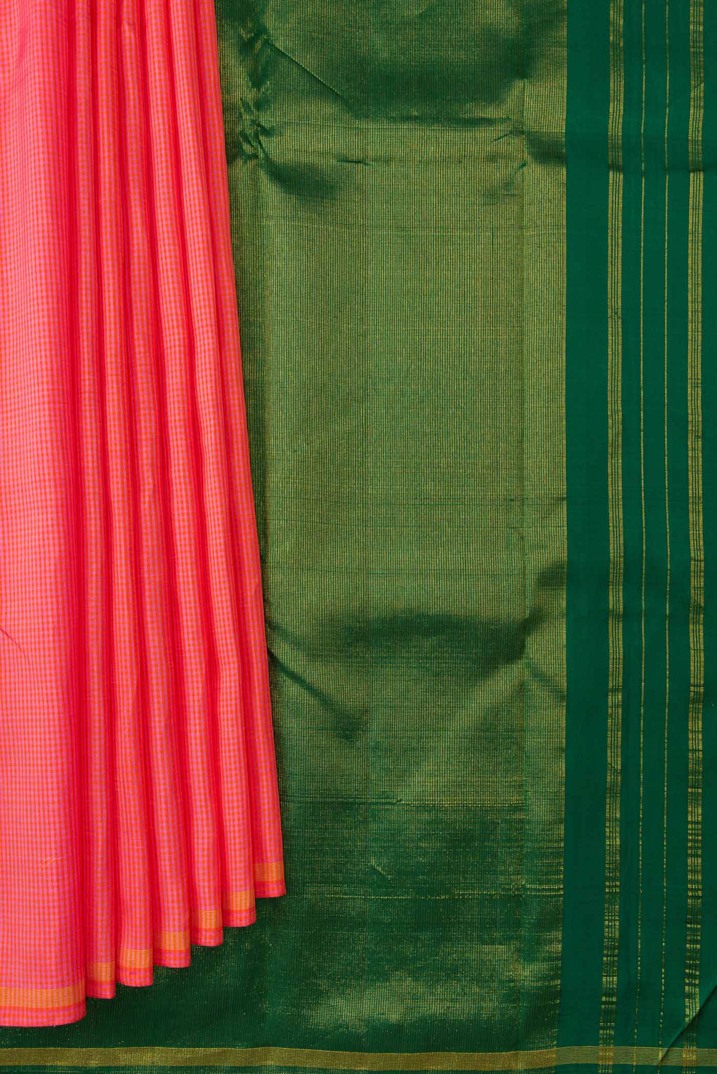 Pleats and pallu of Golden Peach Dual Tone Kanchipuram Silk Saree with Checked design on the body and Thin Zari Line. 