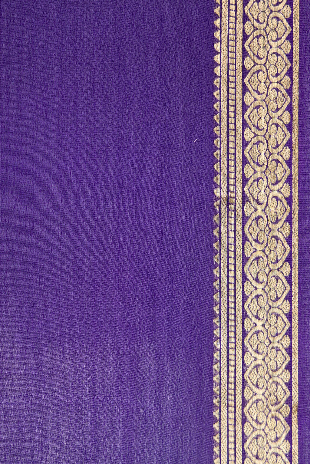 Border image of Navy Blue Dual Tone Mysore Georgette Saree with Plain Body and Zari Border. 