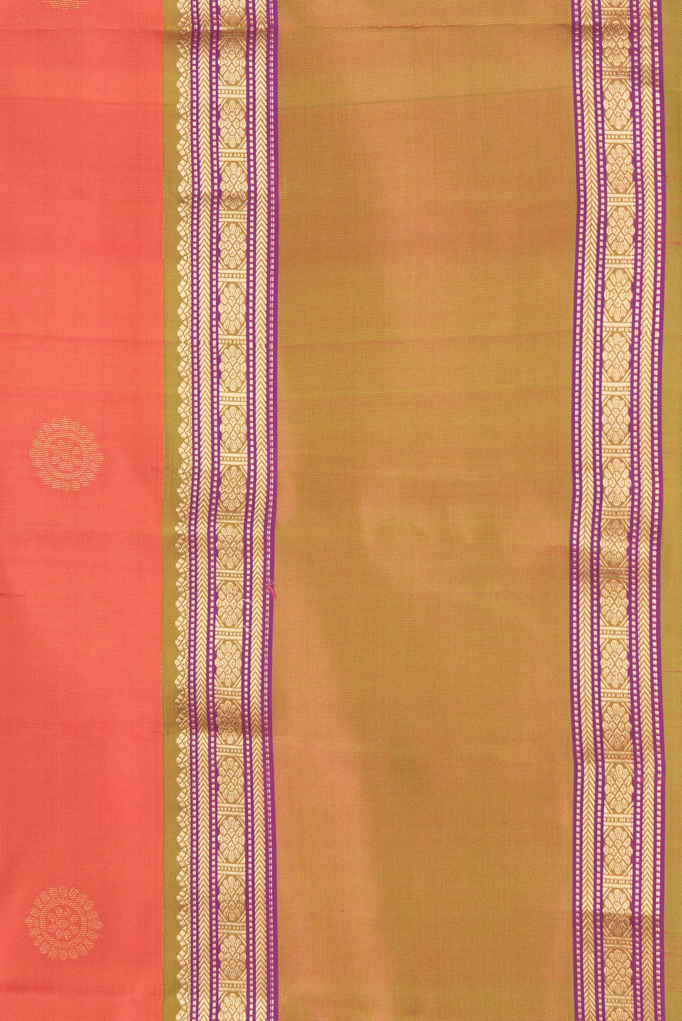 Border image of Orange Dual Tone Kanchipuram Silk Saree with Zari Butta on the body and Zari Border. 