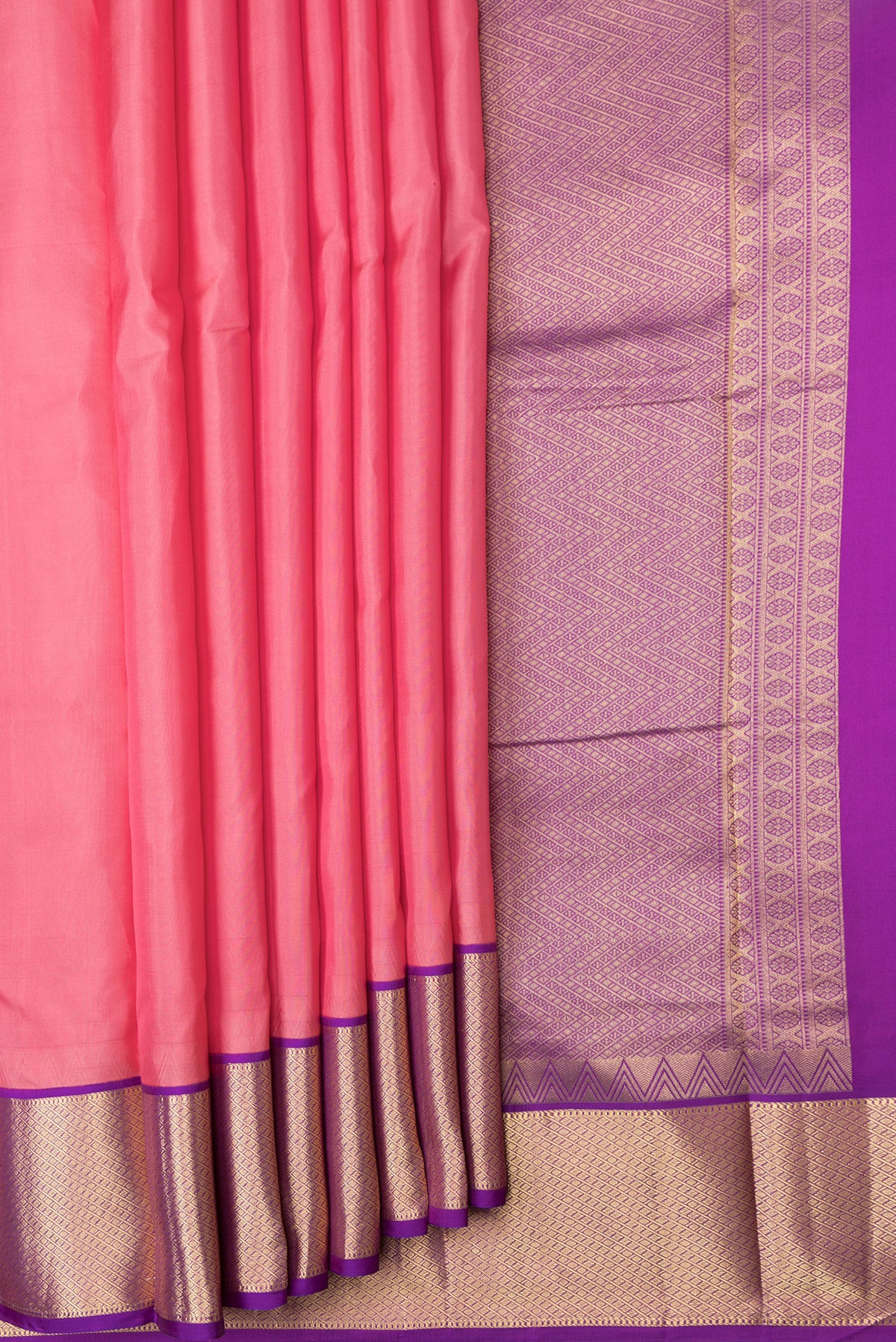 Pleats and pallu of Pink Dual Tone Kanchipuram Silk Saree with Plain Body and Zari Border. 