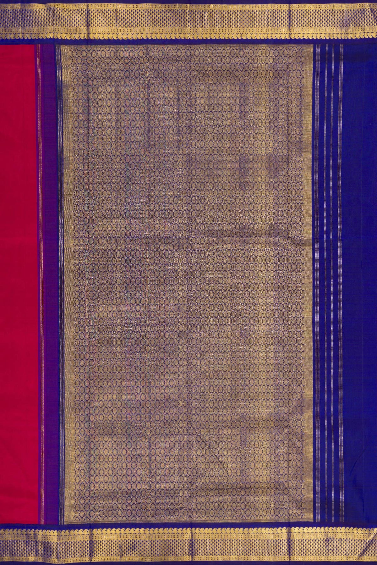 Close up image of the pallu of Maroon Dual Tone Kanchipuram Silk Nine Yards Saree with Zari Butta on the body and Zari Border. 