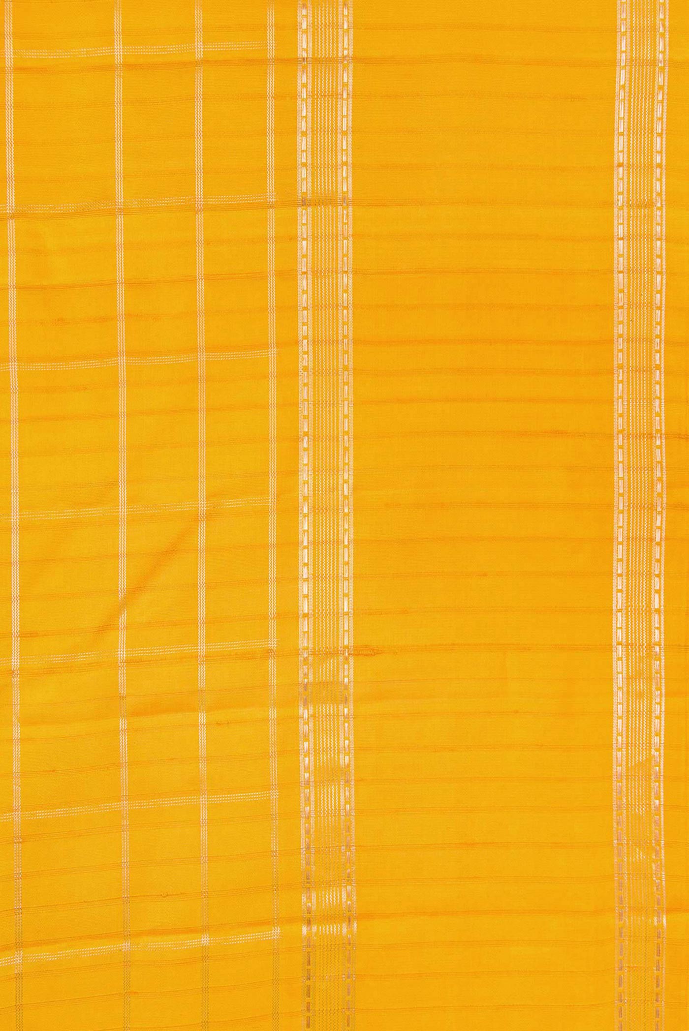 Border image of Mustard Dual Tone Kanchipuram Silk Saree with Checked design on the body and Zari Border. 