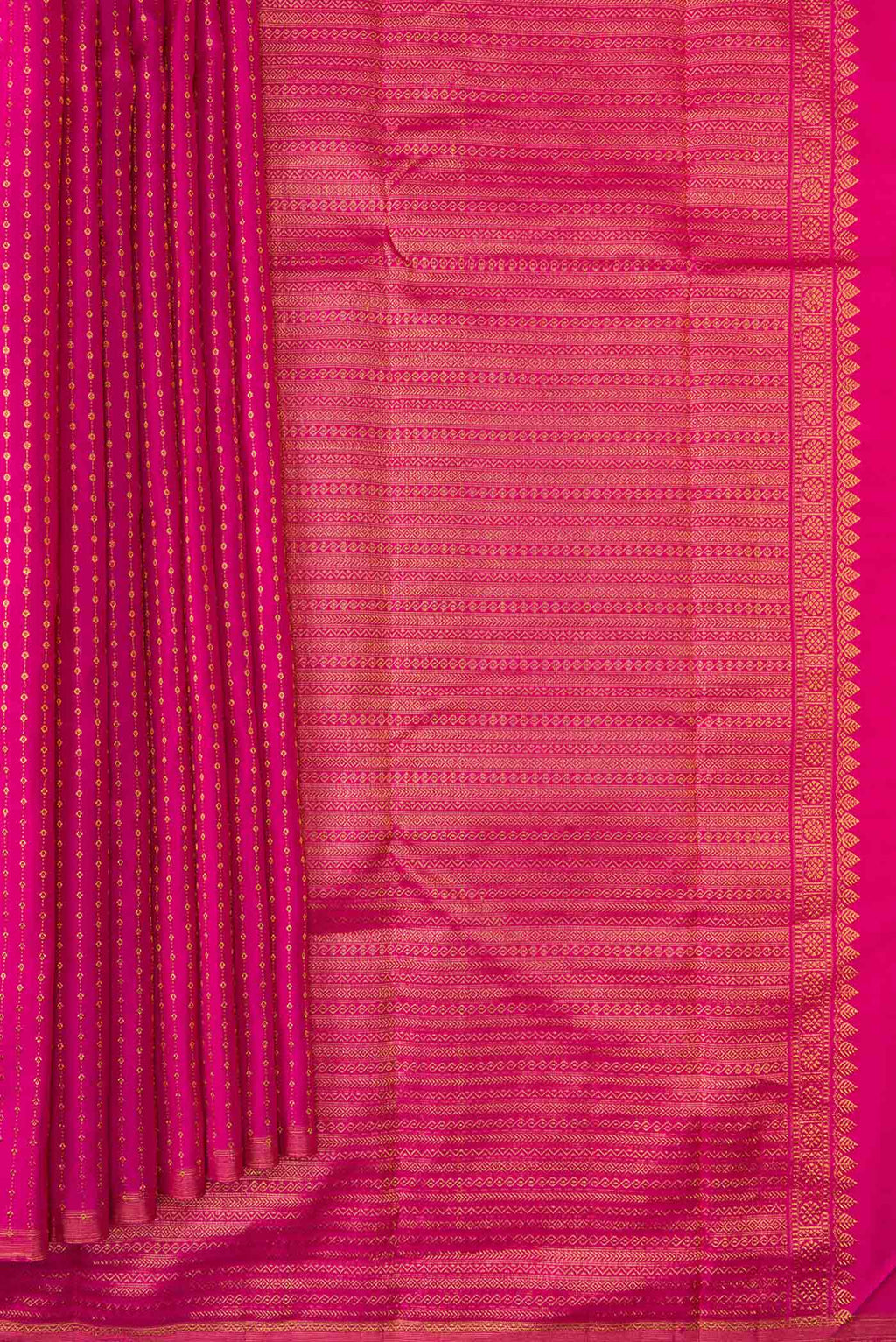 Pleats and pallu of Pink Dual Tone Kanchipuram Silk Saree with Stripes on the body and Zari Border. 