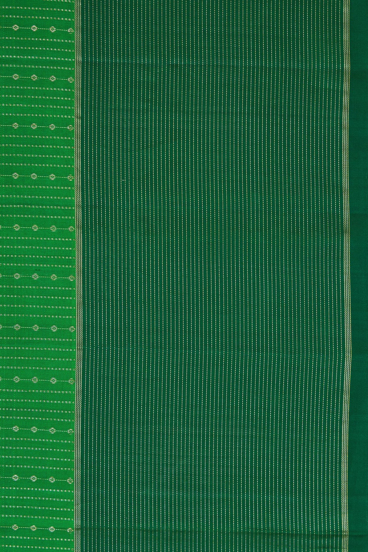 Border image of Bottle Green Dual Tone Kanchipuram Silk Saree with Stripes on the body and Zari Border. 
