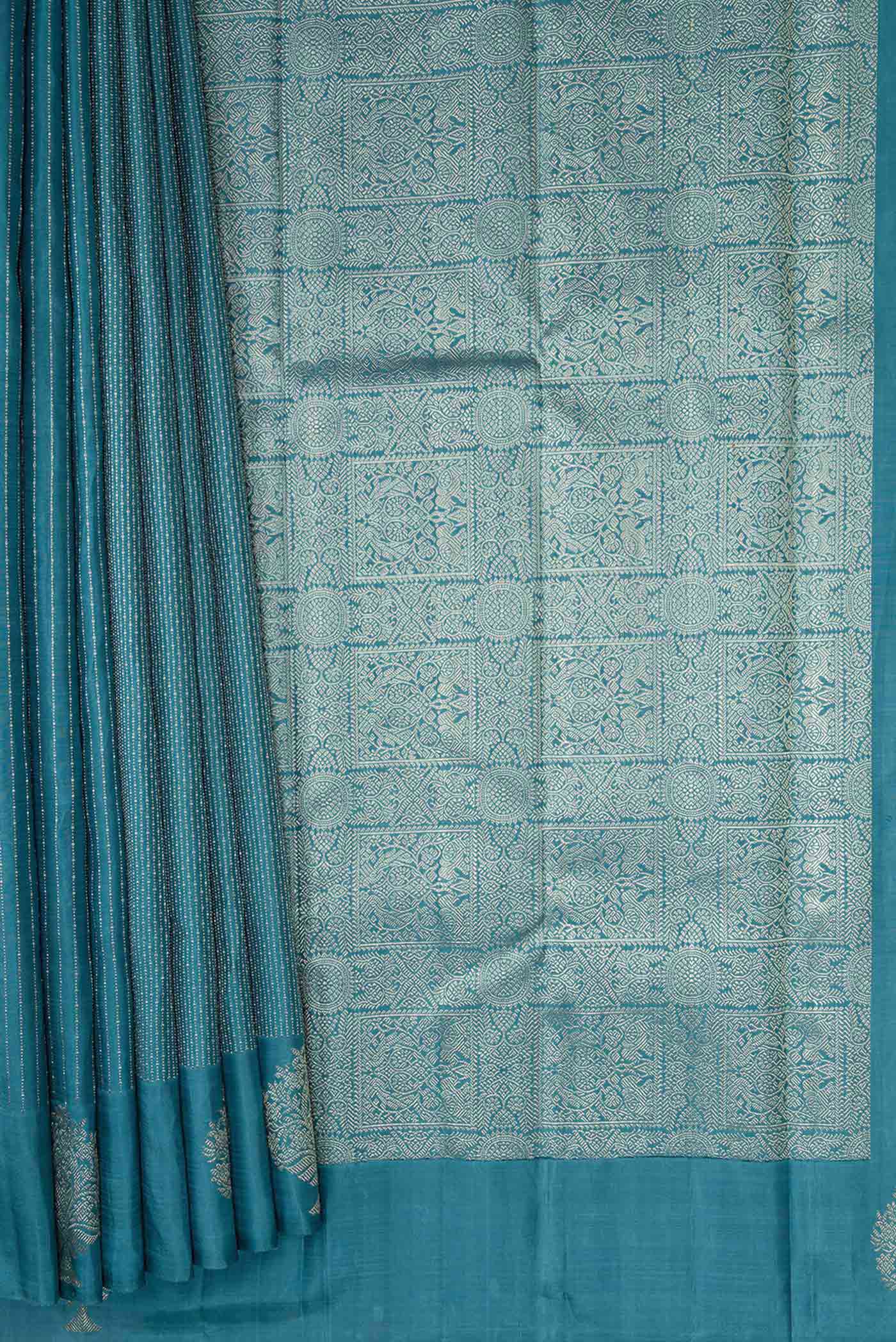 Pleats and pallu of Blue Dual Tone Soft Silk Saree with Stripes on the body and Fancy Border