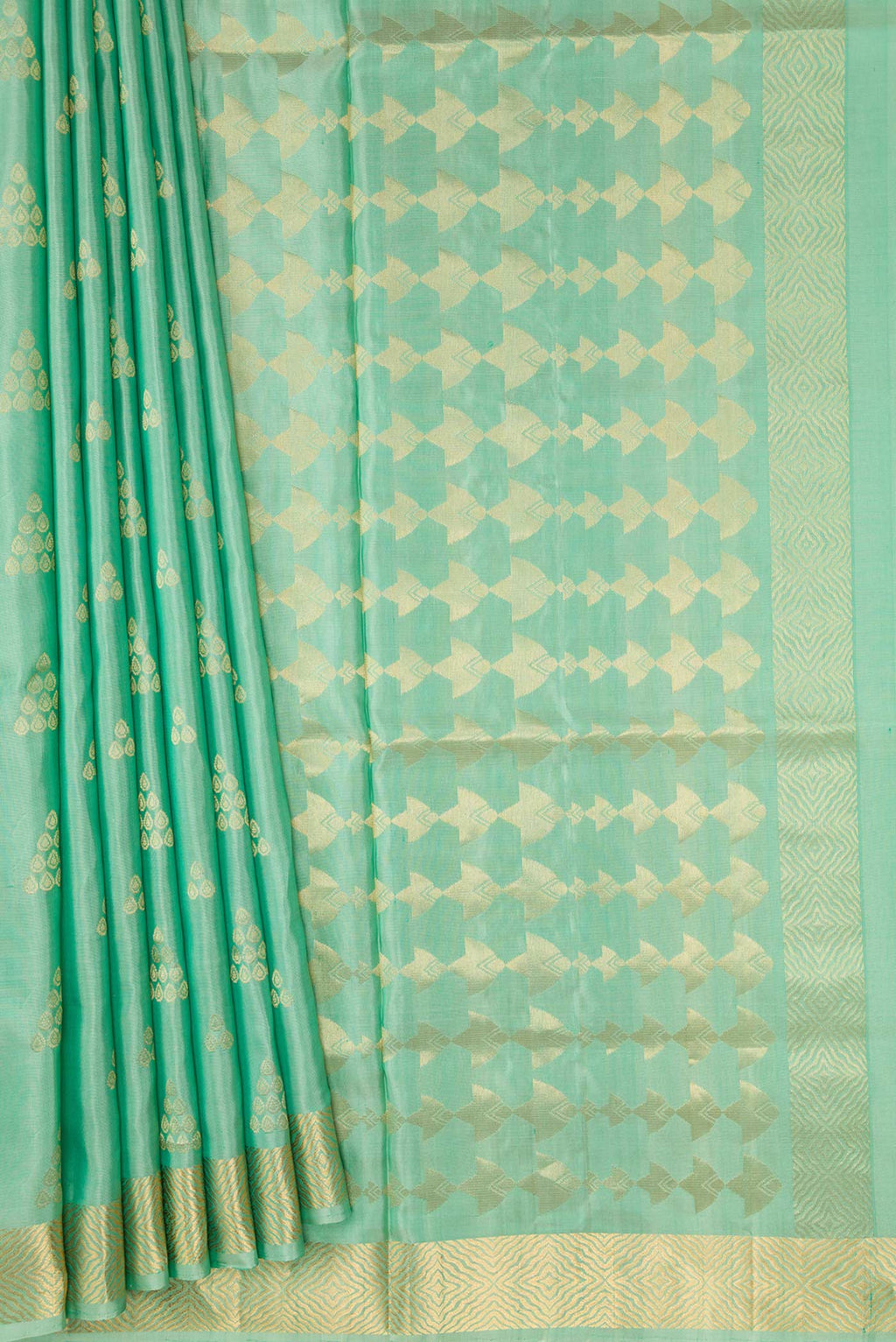Pleats and pallu of Sea Green Dual Tone Soft Silk Saree with Zari Butta on the body and Zari Border