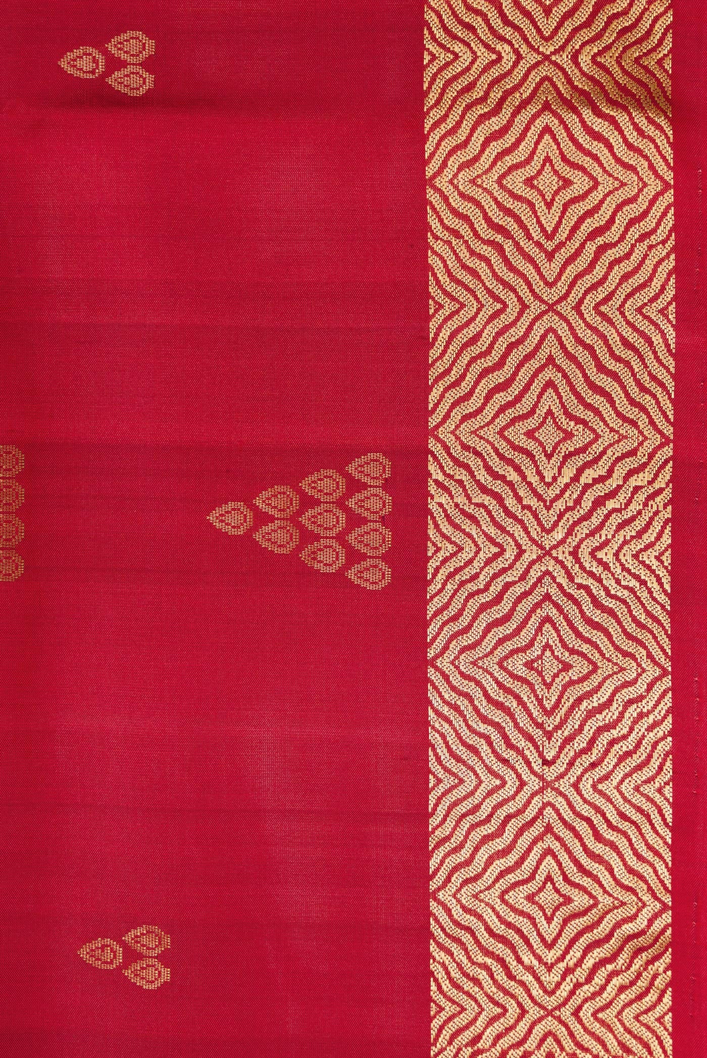 Border image of Maroon Dual Tone Soft Silk Saree with Zari Butta on the body and Zari Border. 