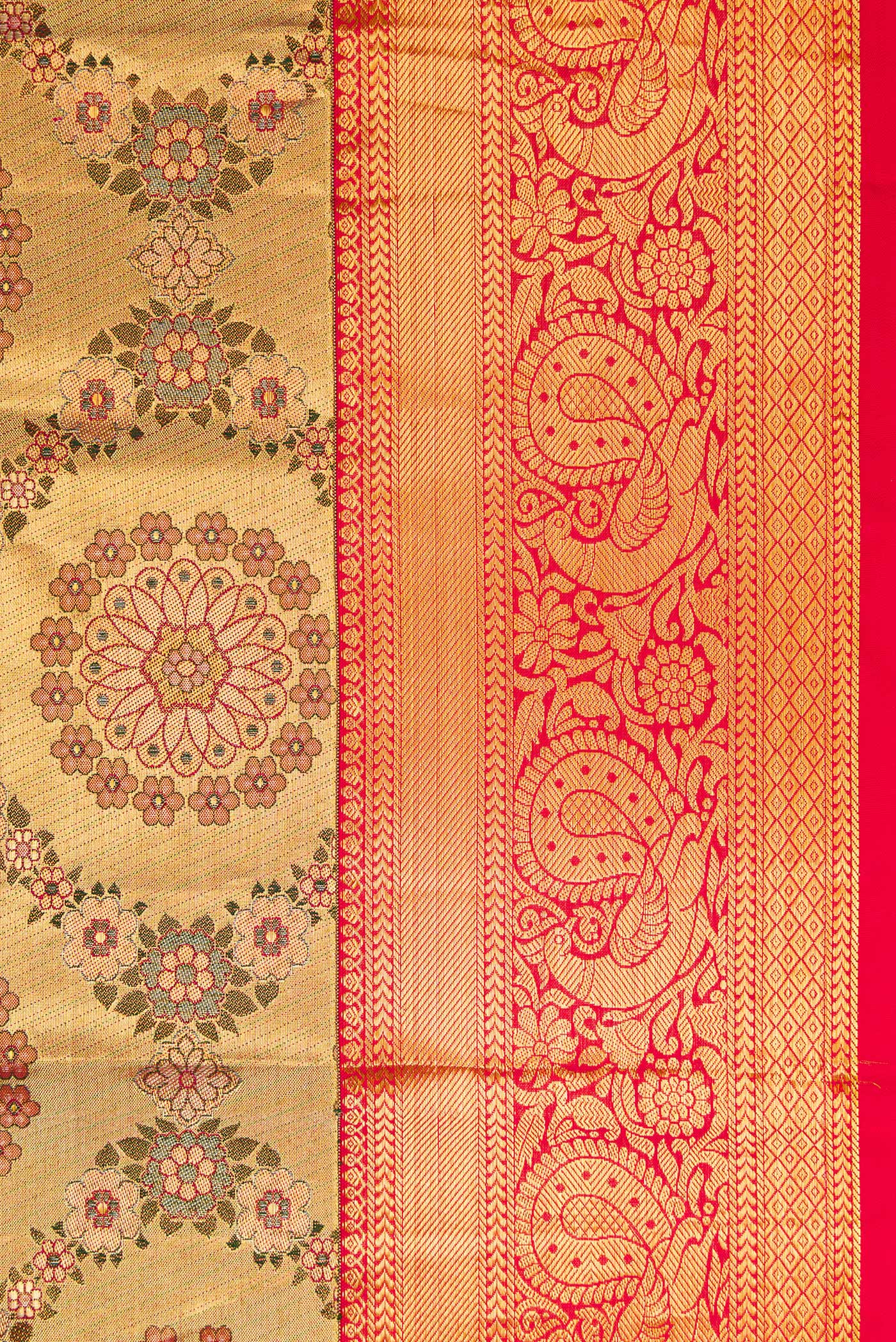 Border image of Gold Dual Tone Kanjivaram Tissue Silk Saree with Zari Brocade on the body and Zari Border. 