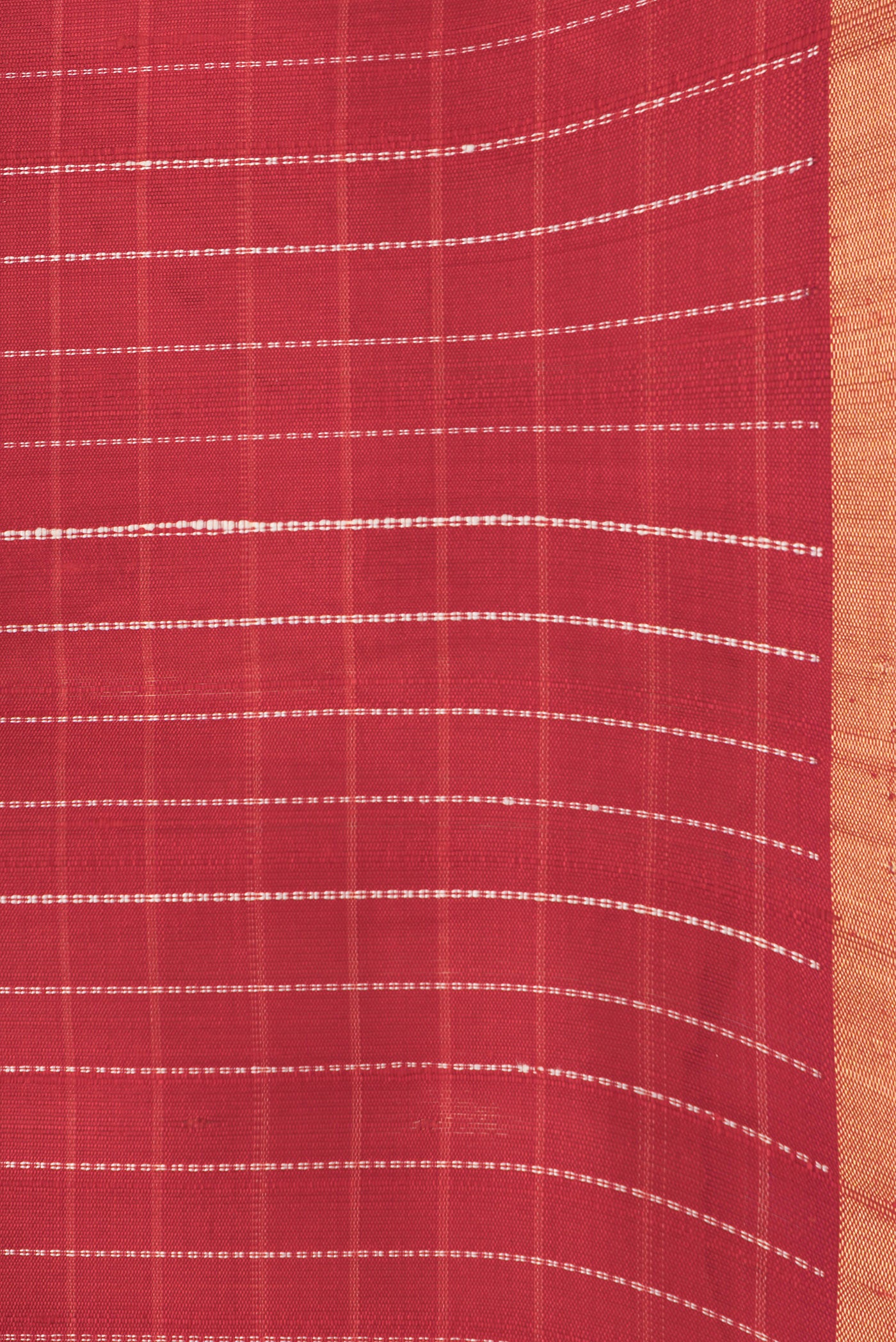 Border image of Red Dual Tone Raw Silk Saree with Checked design on the body and Zari Border. 