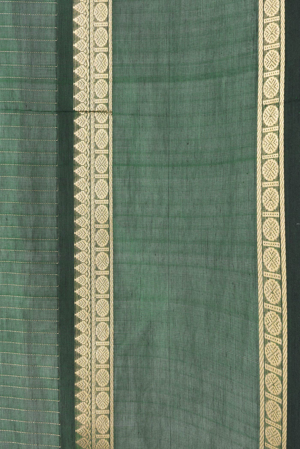 Border image of Green Dual Tone Silk Cotton Saree with Stripes on the body and Zari Border. 