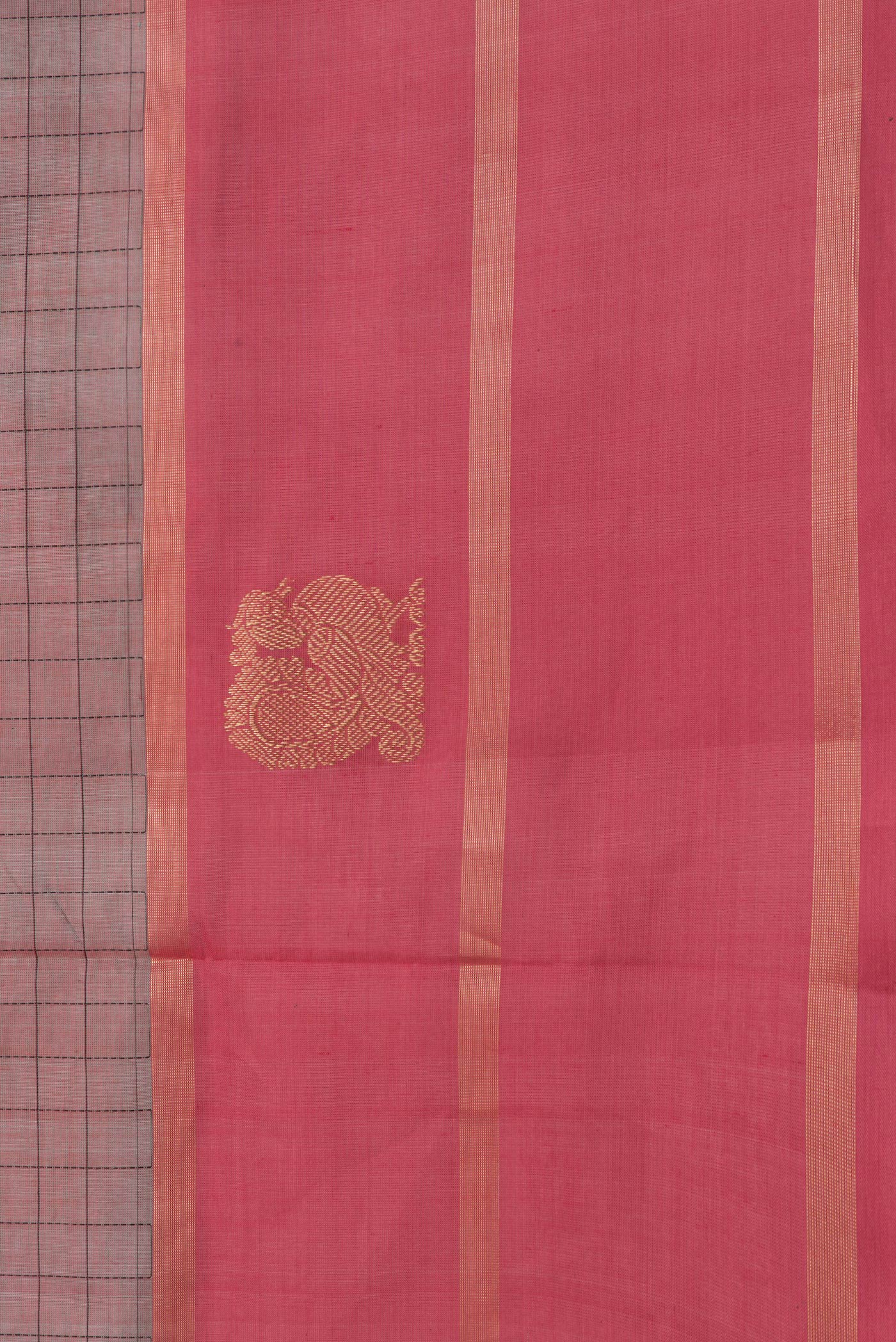 Border image of Mehandi Green Dual Tone Silk Cotton Saree with Checked design on the body and Fancy Border. 