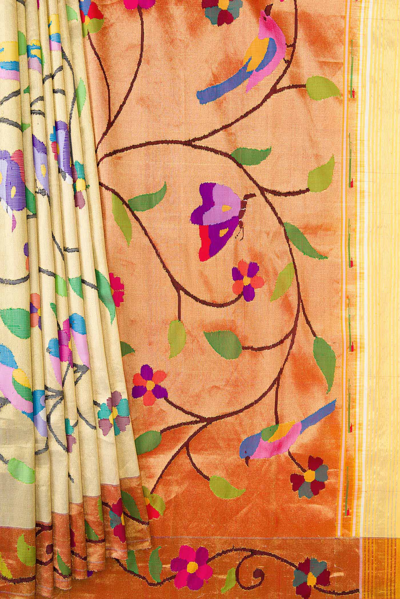 Pleats and pallu of Pure Silk Pure Zari Gold Dual Tone Paithani Saree with Zari Brocade on the body and Paithani Border