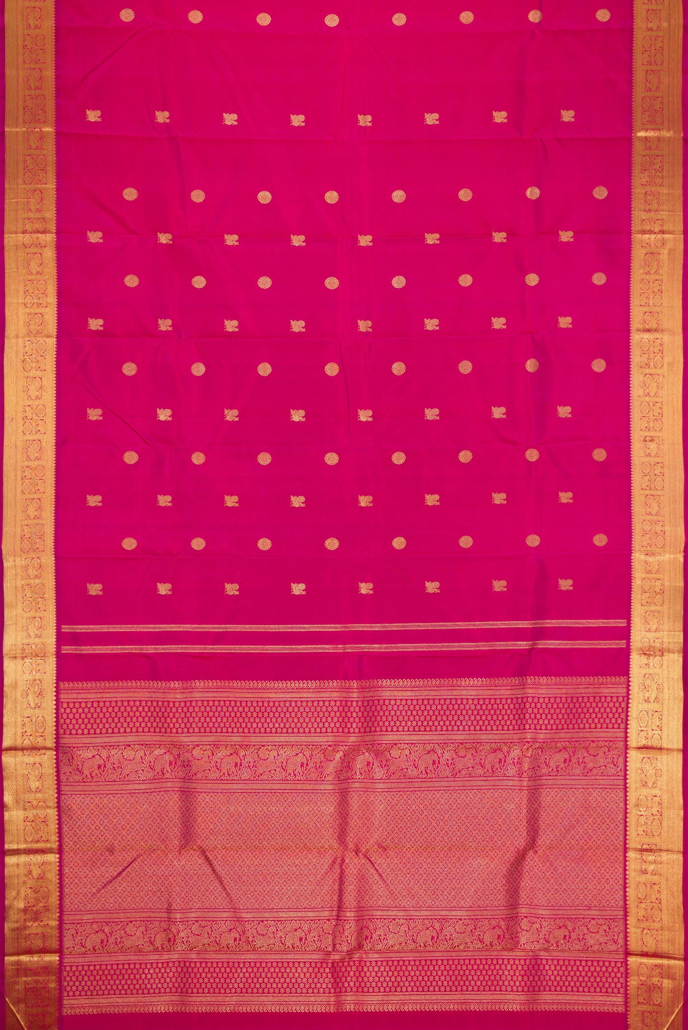 Flat view of Pure Silk Pure Zari Magenta Dual Tone Kanchipuram Saree with Zari Butta on the body and Zari Border. 