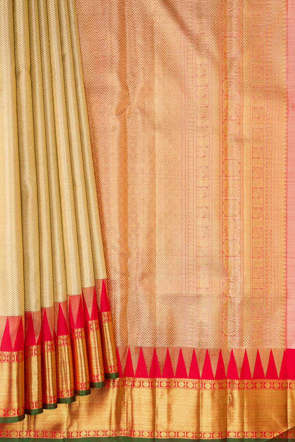 Pleats and pallu of Pure Silk Pure Zari Gold Dual Tone Kanjivaram Tissue Saree with Zari Brocade on the body and Zari Border. 