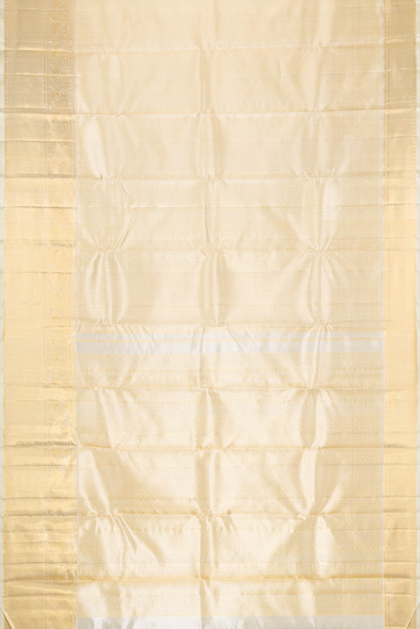 Flat view of Pure Silk Pure Zari Gold Dual Tone Kanchipuram Saree with Zari Brocade on the body and Zari Border