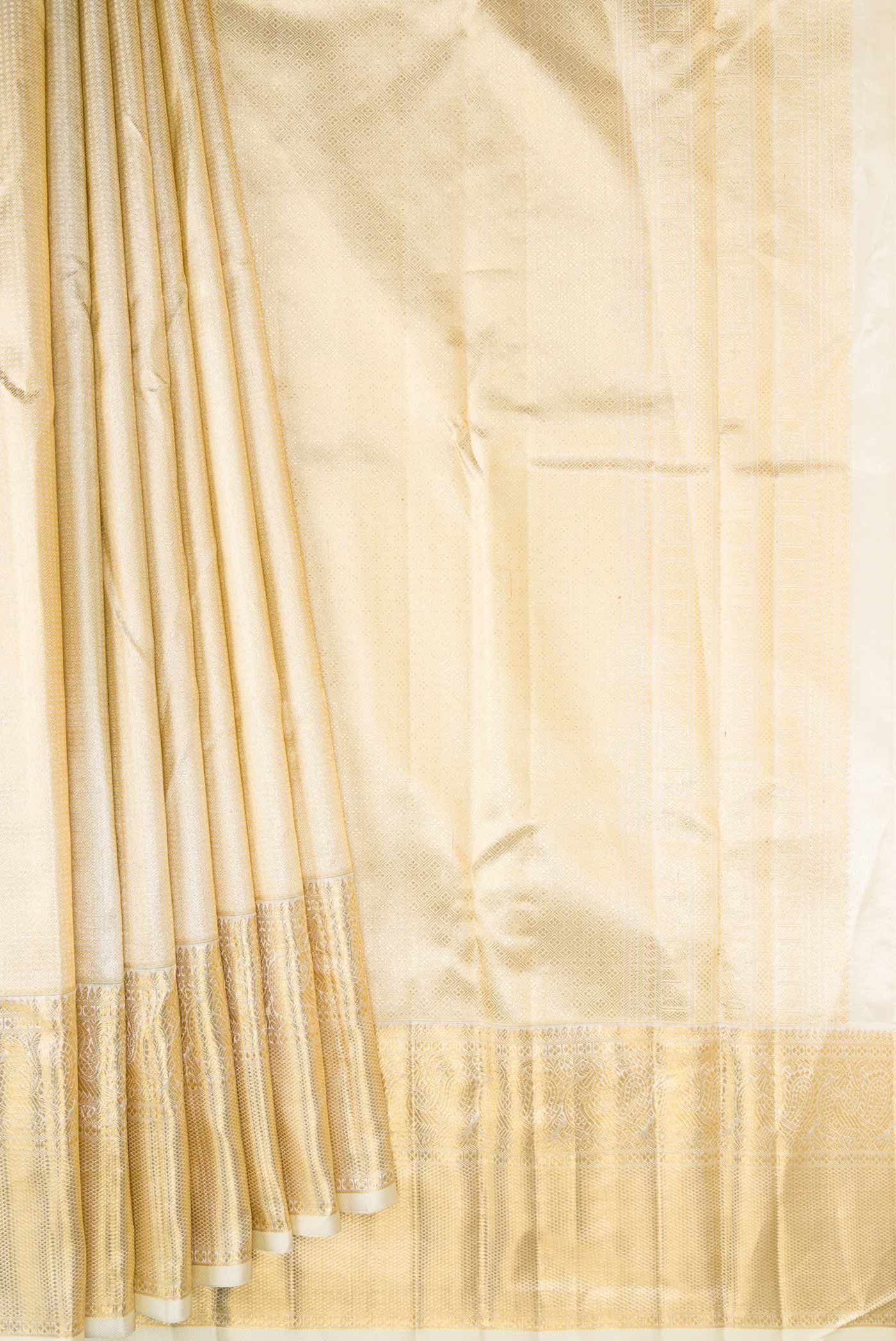 Pleats and pallu of Pure Silk Pure Zari Gold Dual Tone Kanchipuram Saree with Zari Brocade on the body and Zari Border
