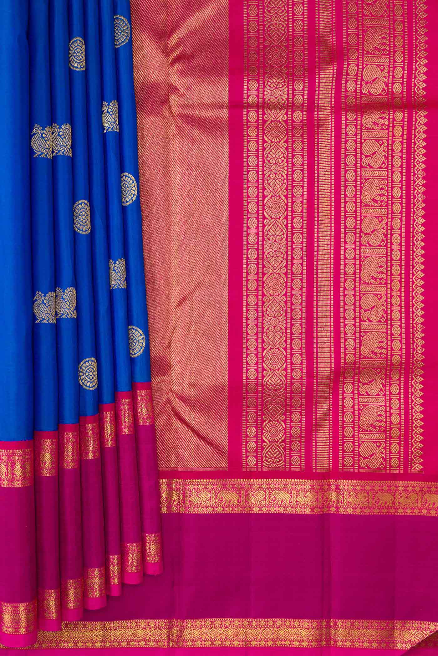 Pleats and pallu of Pure Silk Pure Zari Royal Blue Dual Tone Kanjivaram Saree with Zari Butta on the body and Zari Border. 