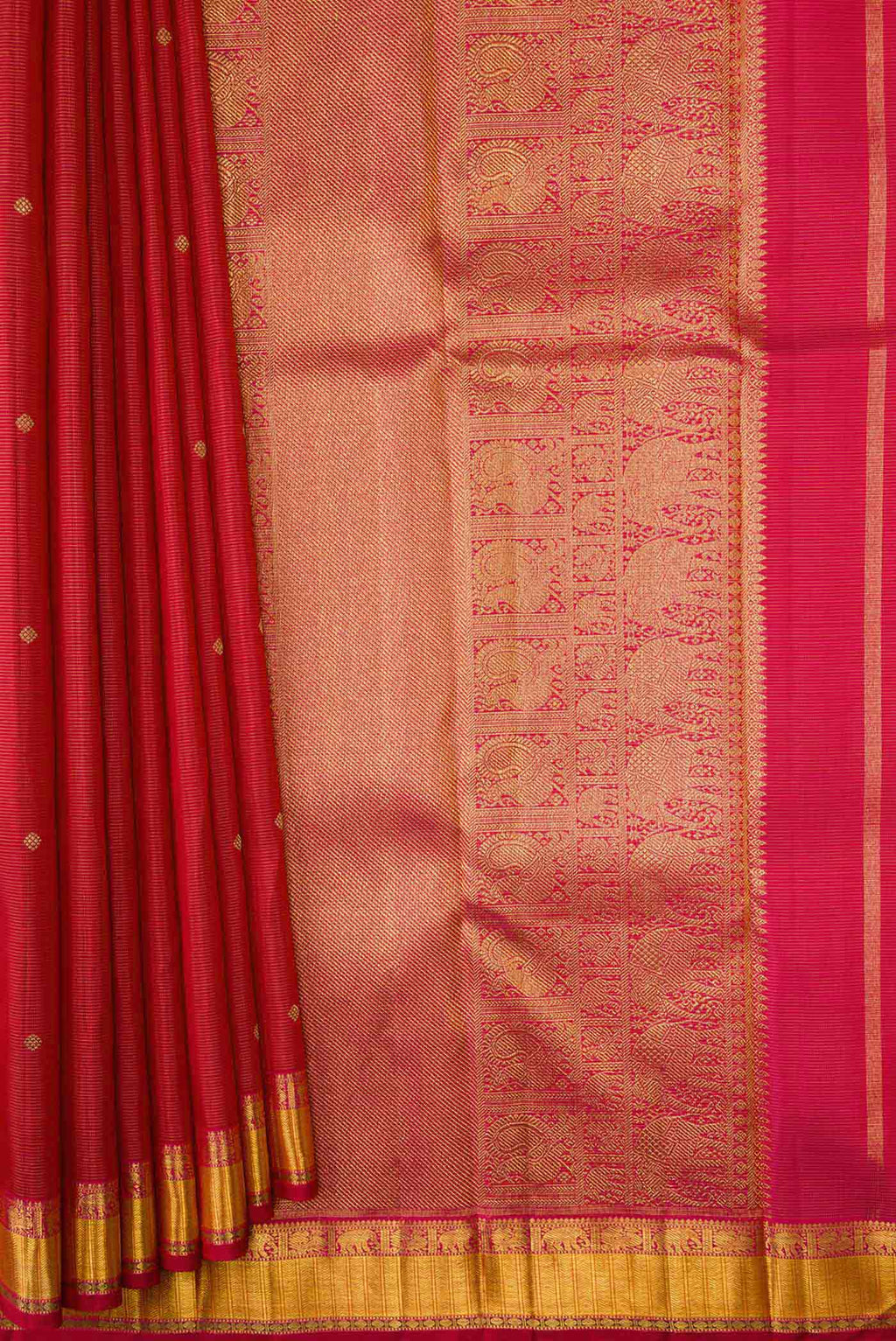 Pleats and pallu of Pure Silk Pure Zari Maroon Dual Tone Kanchipuram Saree with Zari Butta on the body and Zari Border