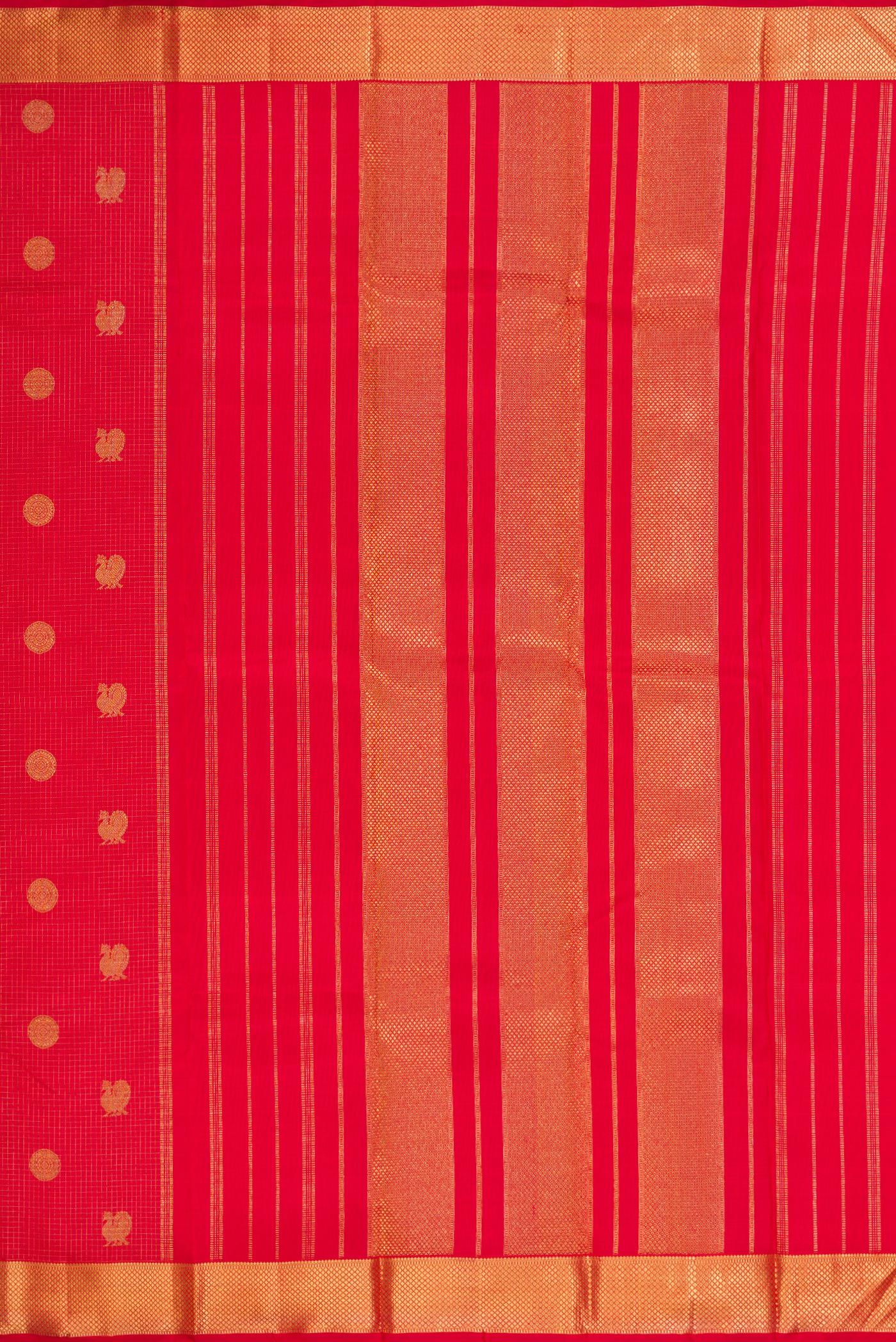 Close up image of the pallu of Pure Silk Pure Zari Dark Pink Dual Tone Kanjivaram Saree with Zari Butta on the body and Zari Border. 