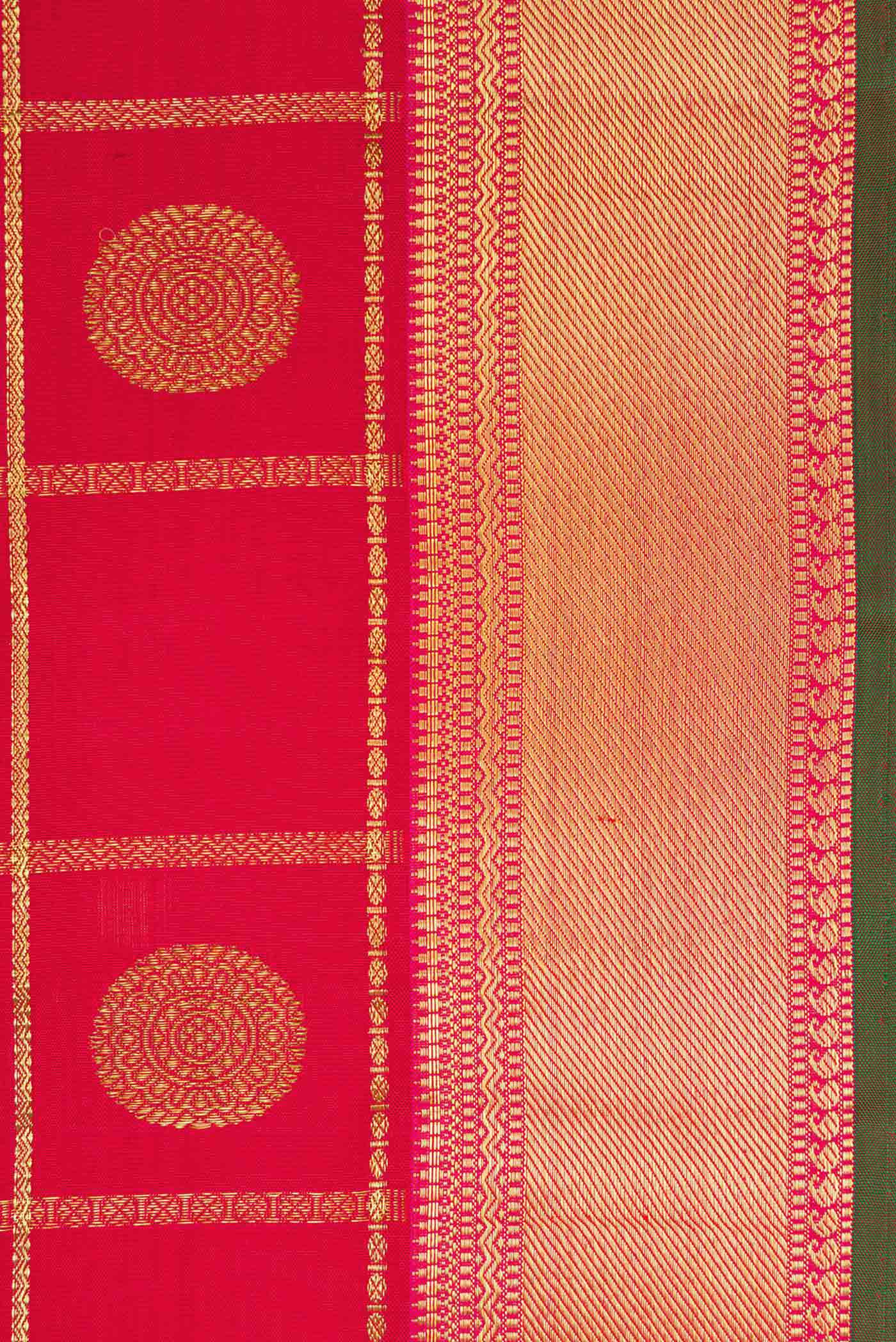 Border image of Pure Silk Pure Zari Red Dual Tone Kanjivaram Saree with Checked design on the body and Zari Border. 
