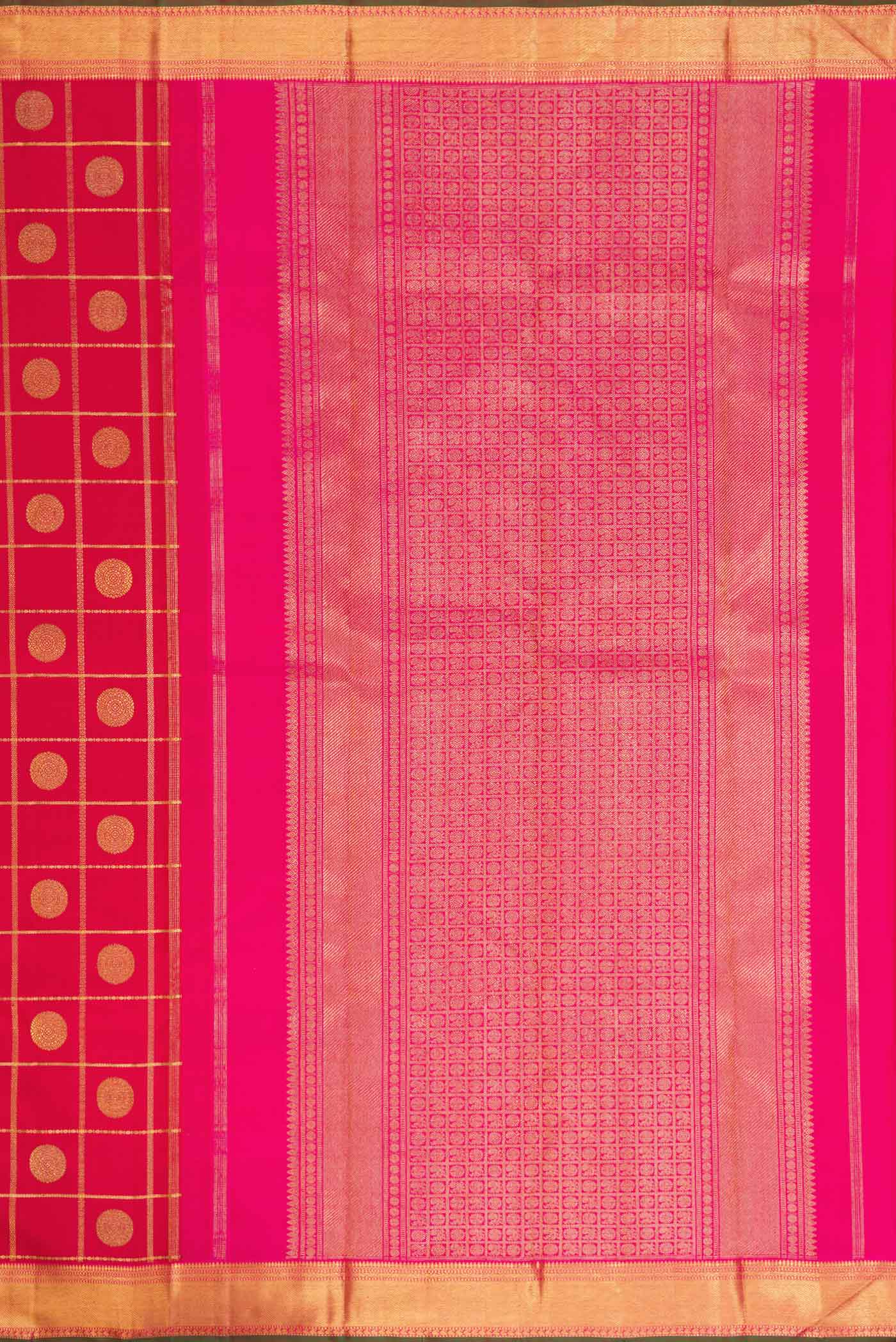 Close up image of the pallu of Pure Silk Pure Zari Red Dual Tone Kanjivaram Saree with Checked design on the body and Zari Border. 