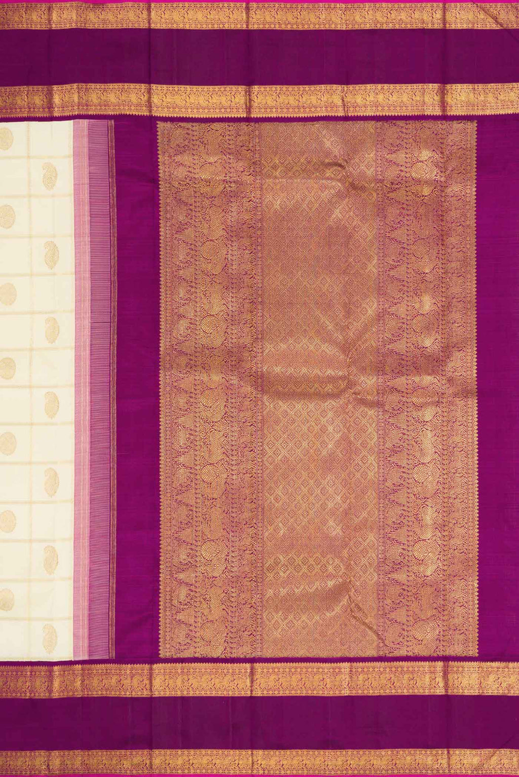 Close up image of the pallu of Pure Silk Pure Zari Sandal Dual Tone Kanchipuram Saree with Checked design on the body and Zari Border