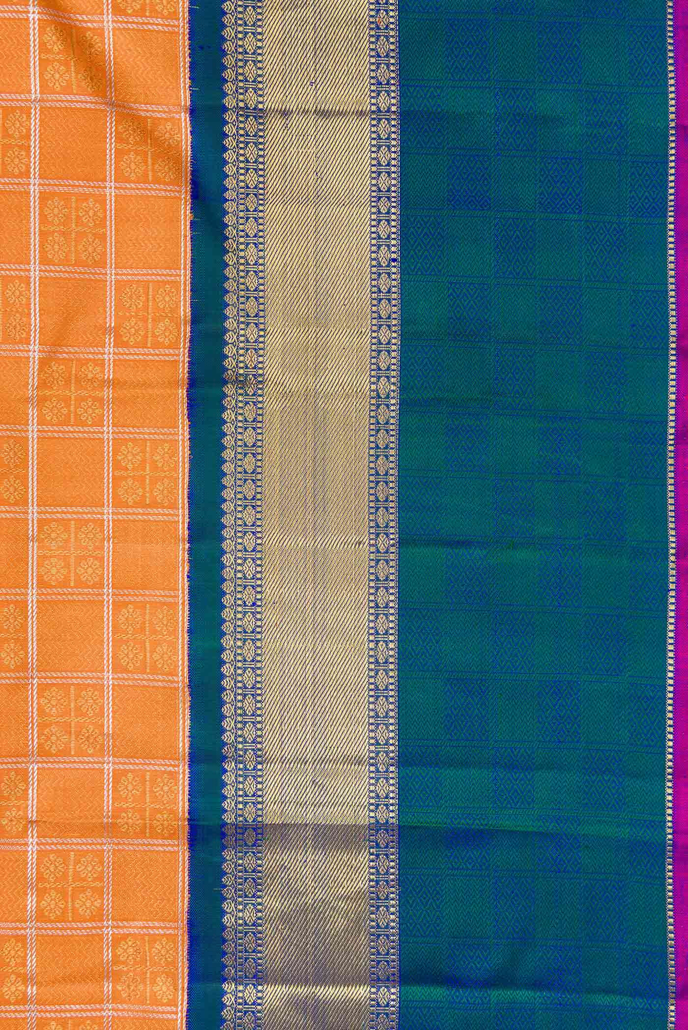 Border image of Pure Silk Pure Zari Orange Dual Tone Kanchipuram Saree with Zari Brocade on the body and Zari Border