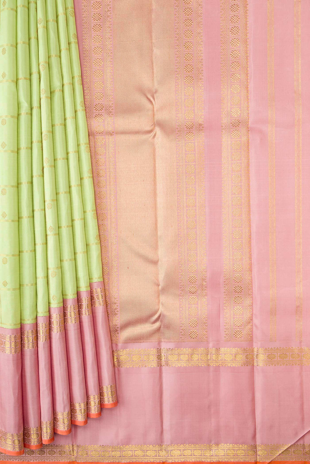Pleats and pallu of Pure Silk Pure Zari Parrot Green Dual Tone Kanchipuram Saree with Checked design on the body and Zari Border