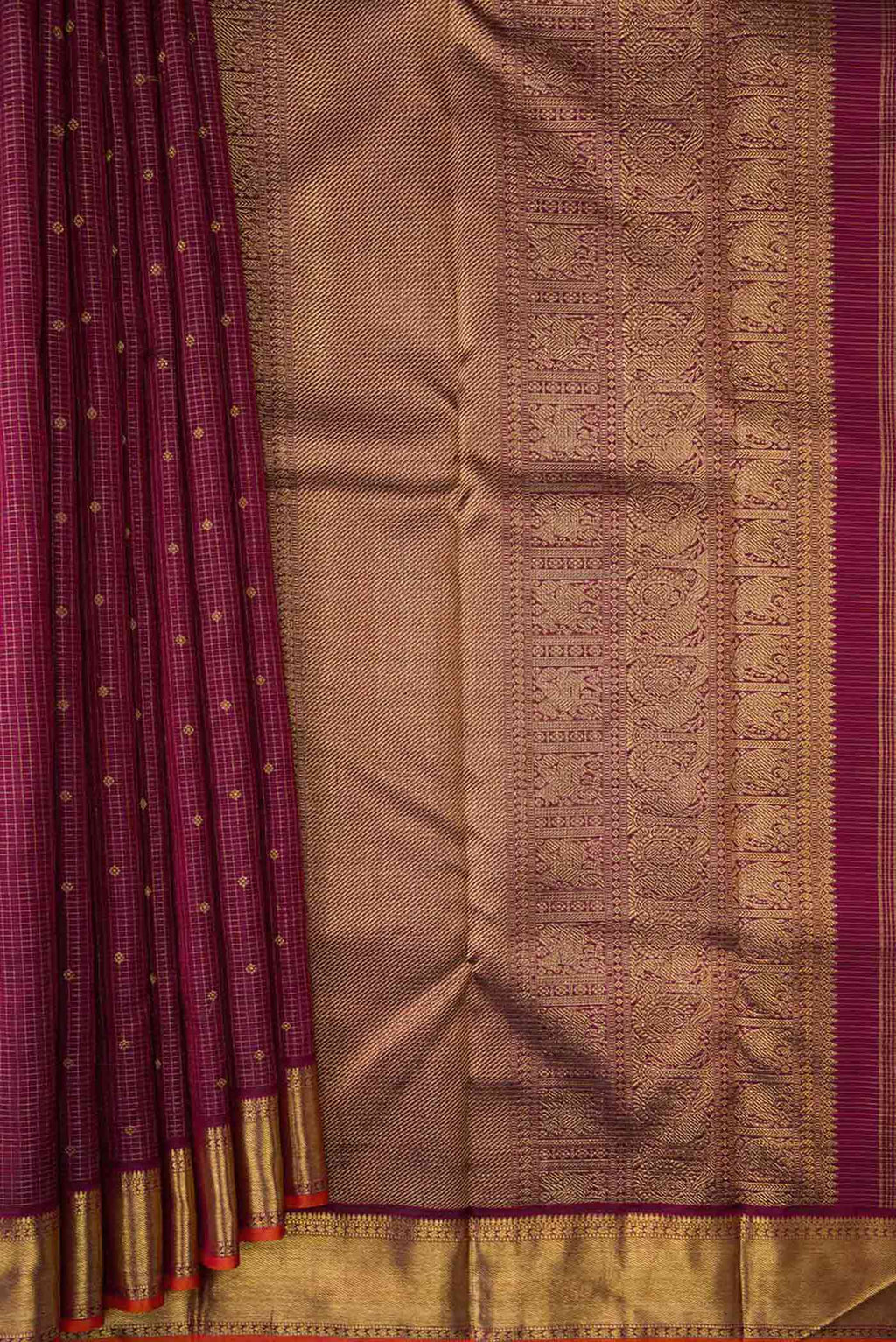 Pleats and pallu of Pure Silk Pure Zari Maroon Dual Tone Kanchipuram Saree with Zari Butta on the body and Zari Border