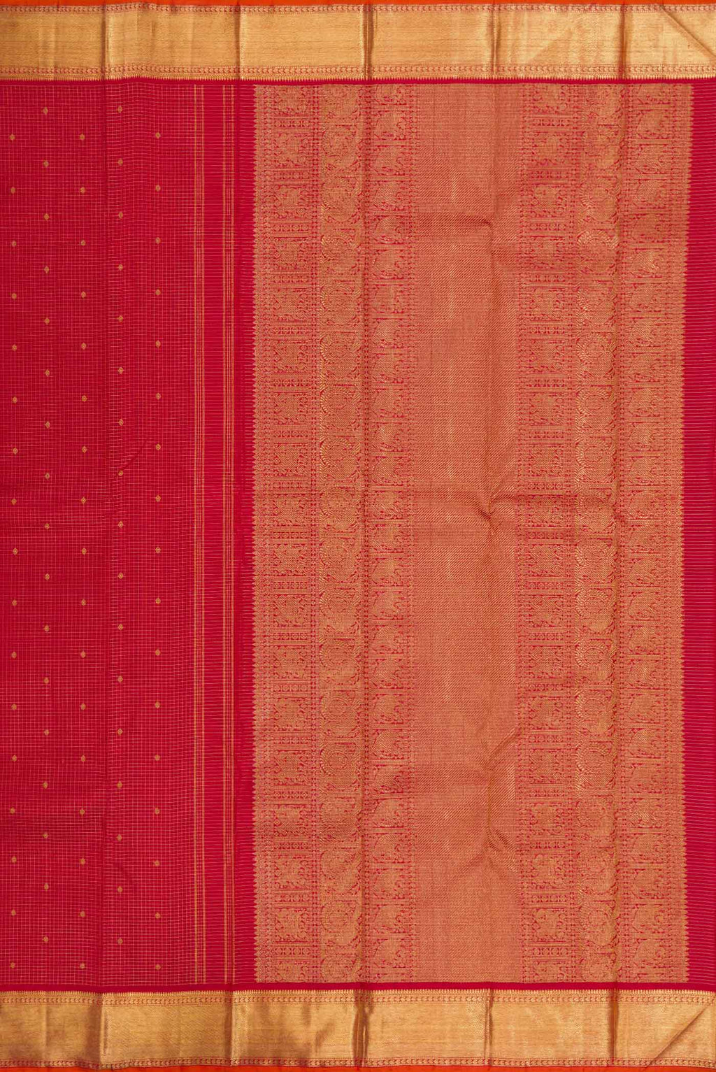 Close up image of the pallu of Pure Silk Pure Zari Maroon Dual Tone Kanchipuram Saree with Checked design on the body and Zari Border