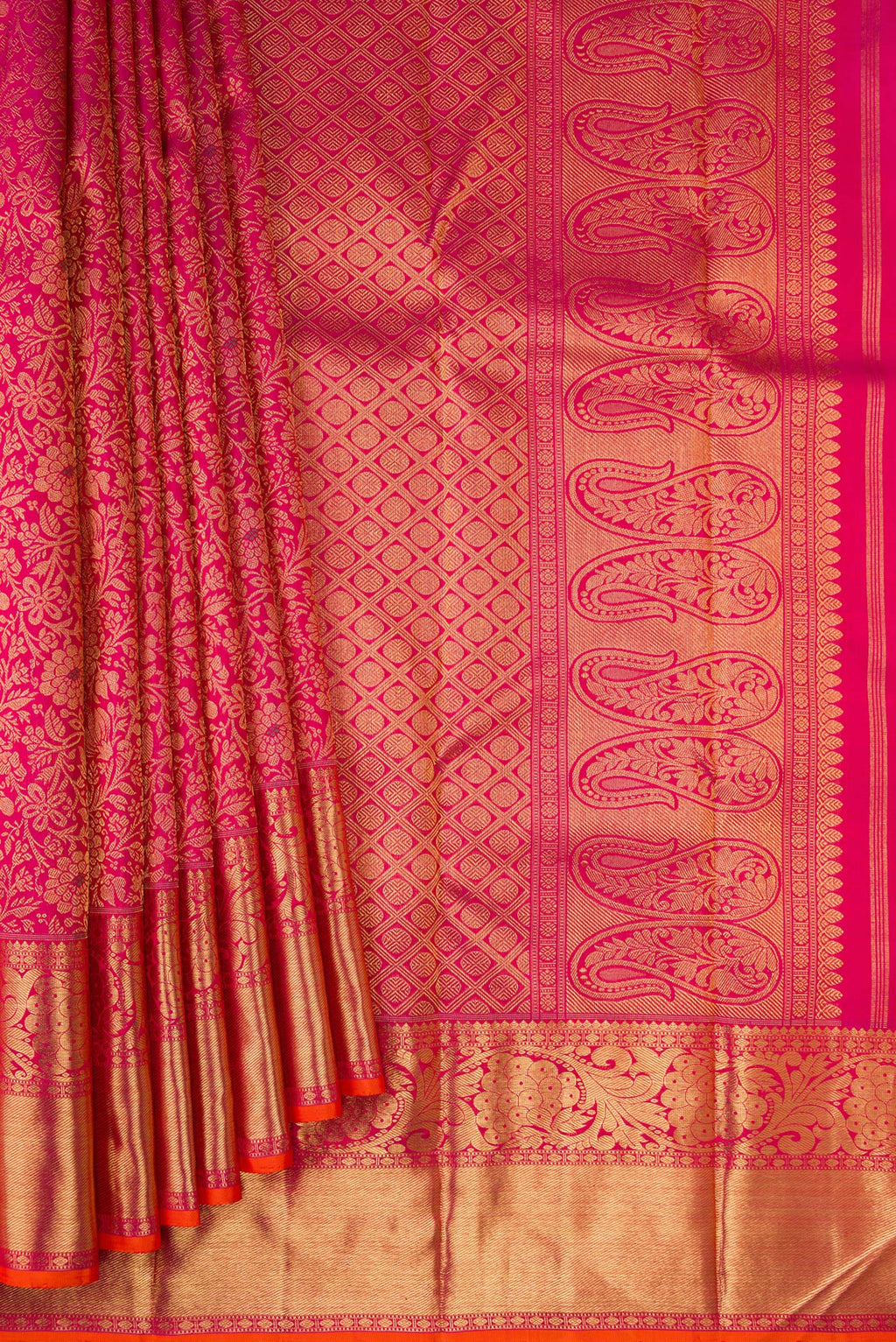 Pleats and pallu of Pure Silk Pure Zari Pink Dual Tone Kanjivaram Saree with Zari Brocade on the body and Zari Border. 
