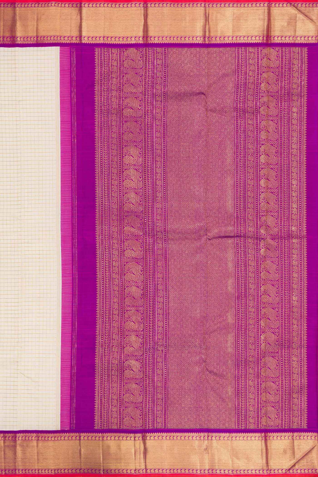 Close up image of the pallu of Pure Silk Pure Zari Off White Dual Tone Kanchipuram Saree with Checked design on the body and Zari Border