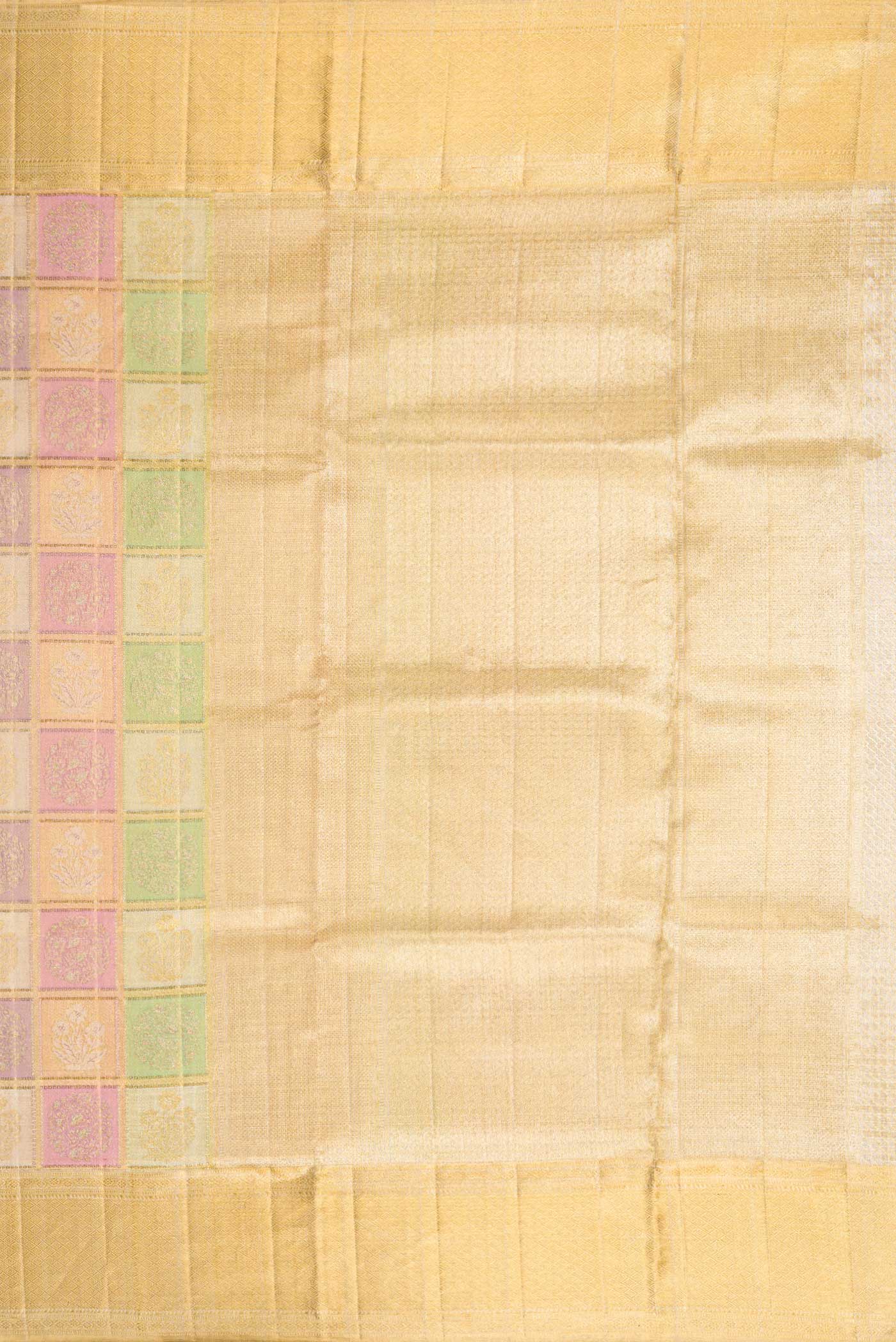 Close up image of the pallu of Gold, Sea Green, Pink and Purple Color Kanjivaram Tissue Silk Saree with Zari Brocade on the body and Zari Border. 