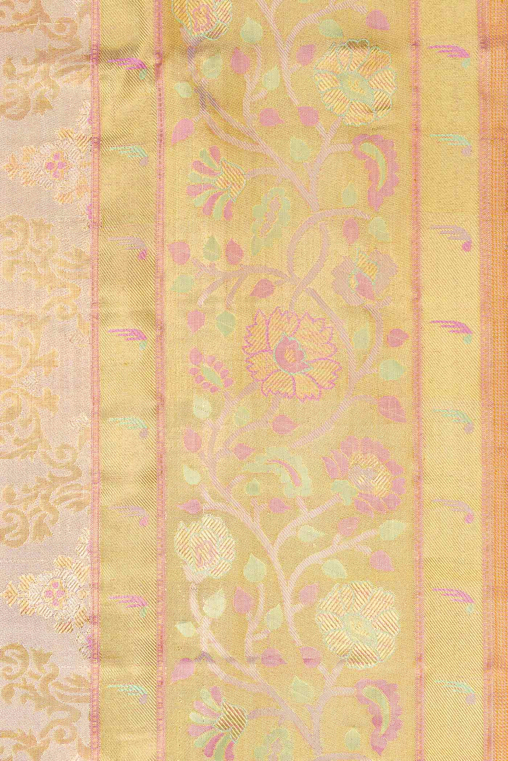 Border image of Gold Dual Tone Kanjivaram Tissue Silk Saree with Zari Brocade on the body and Zari Border. 