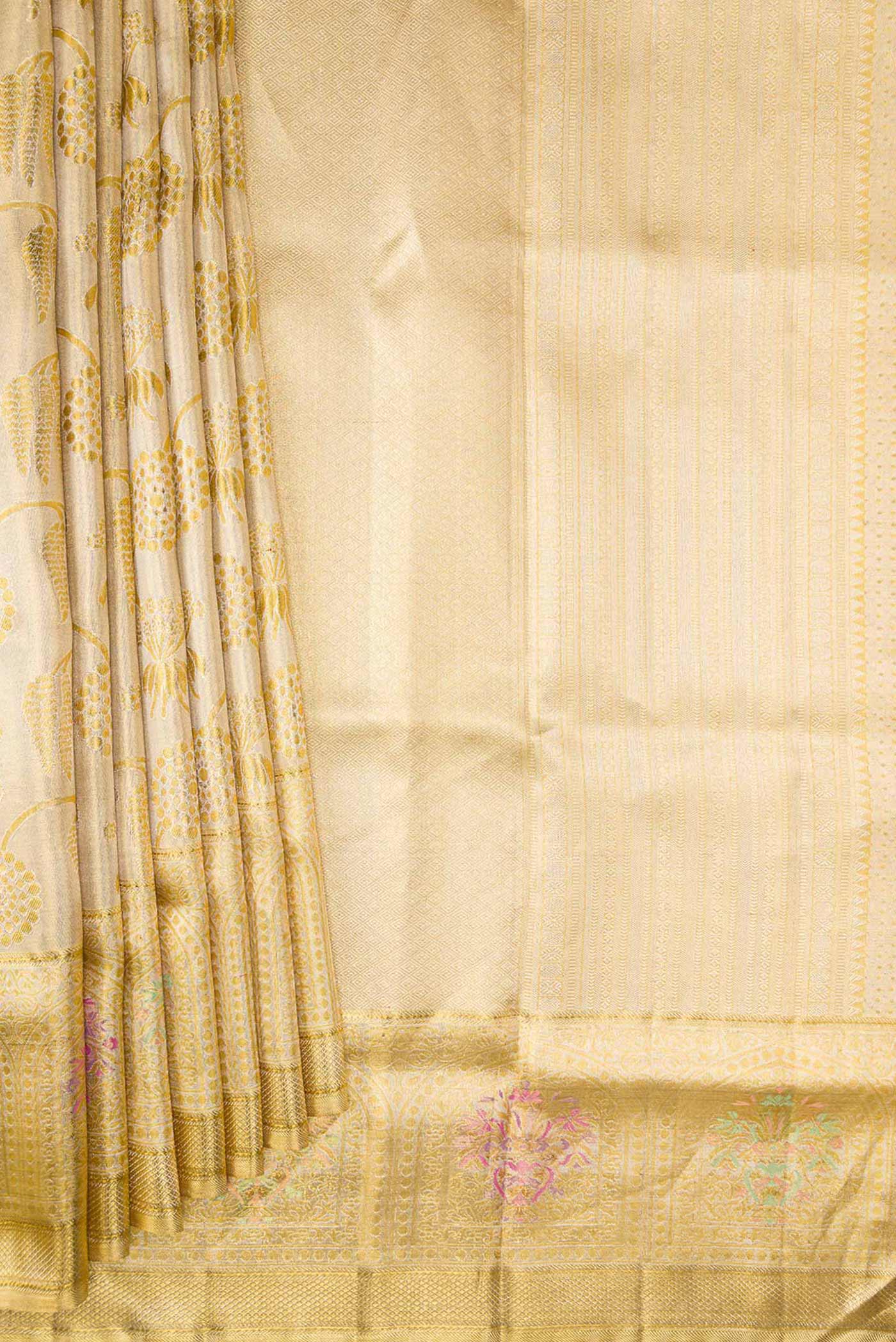 Pleats and pallu of Gold Dual Tone Kanjivaram Tissue Silk Saree with Zari Brocade on the body and Fancy Border. 
