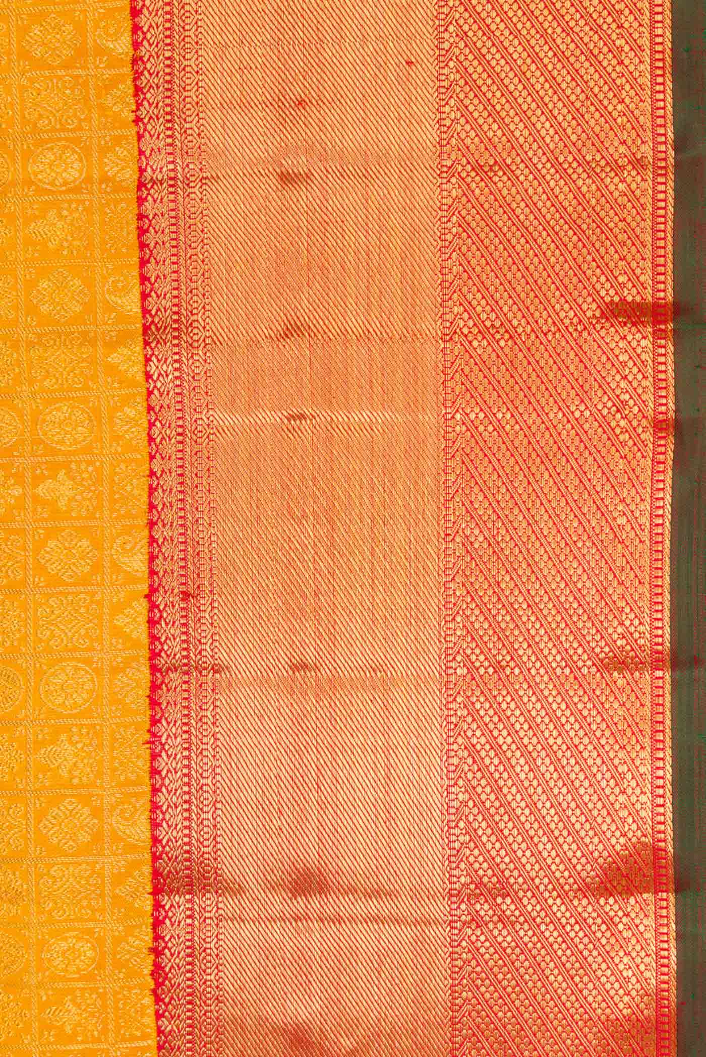 Border image of Pure Silk Pure Zari Mustard Dual Tone Kanchipuram Saree with Zari Brocade on the body and Zari Border