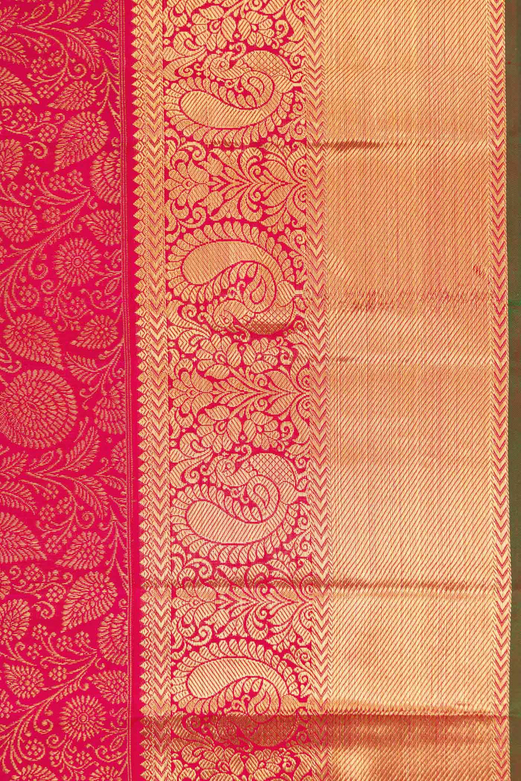 Border image of Pure Silk Pure Zari Dark Pink Dual Tone Kanchipuram Saree with Zari Brocade on the body and Zari Border