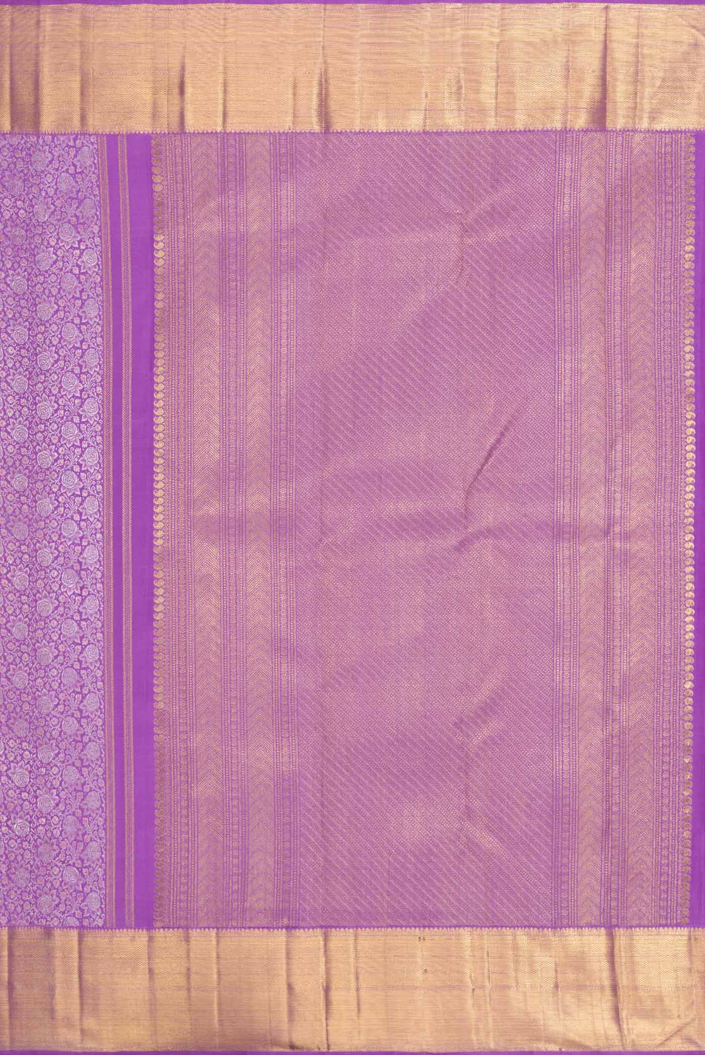 Close up image of the pallu of Pure Silk Pure Zari Lavender Dual Tone Kanchipuram Saree with Zari Brocade on the body and Zari Border