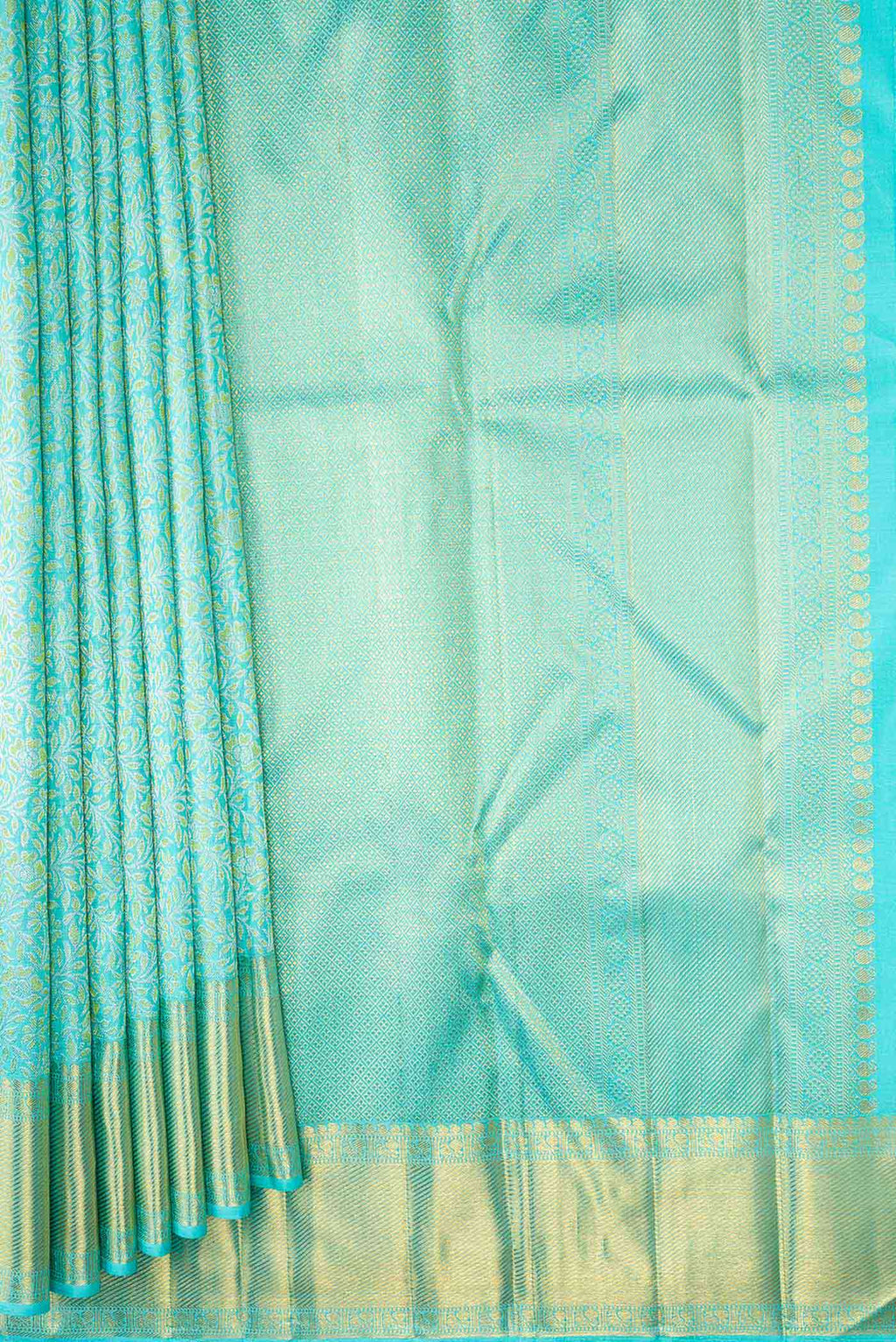 Pleats and pallu of Pure Silk Pure Zari Sky Blue Dual Tone Kanchipuram Saree with Zari Brocade on the body and Zari Border