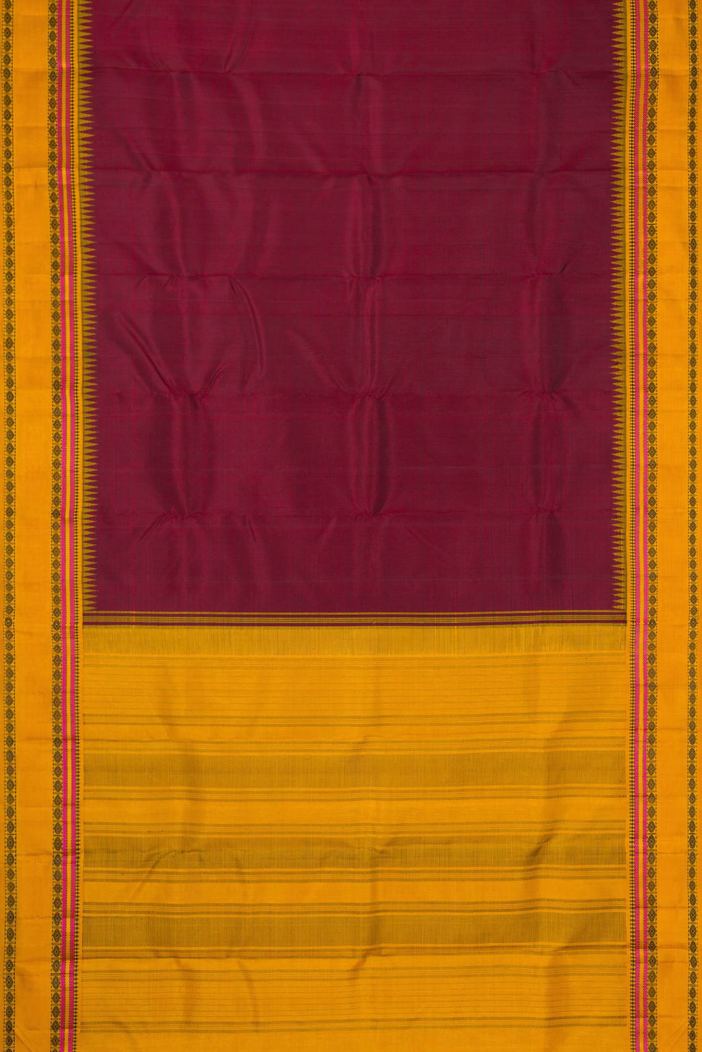 Flat view of Maroon Dual Tone Kanjivaram Silk Saree with Plain Body and Thread Border. 