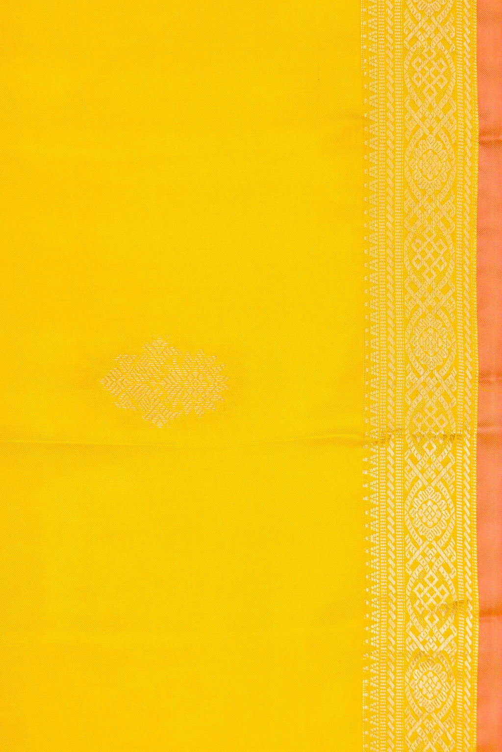 Border image of Yellow Dual Tone Kanchipuram Silk Saree with Zari Butta on the body and Zari Border