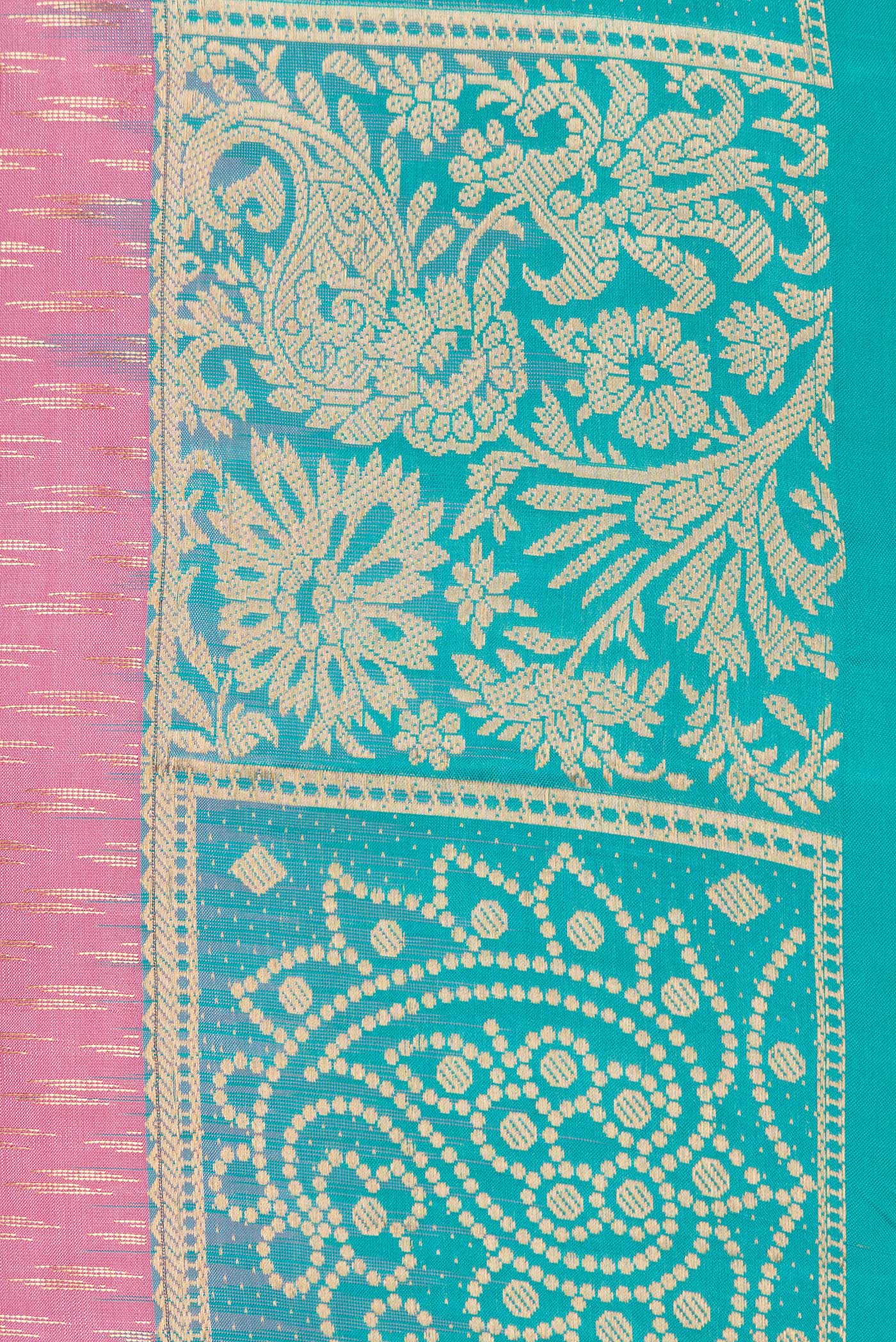 Border image of Pink Dual Tone Kanchipuram Silk Saree with Zari Butta on the body and Zari Border. 