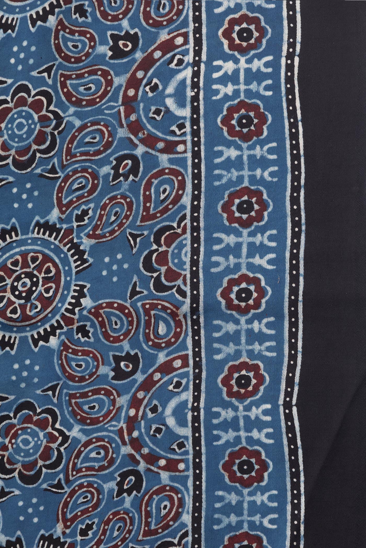 Border image of Grey Dual Tone Crepe Saree with Ajrakh Print on the body and Printed Border. 