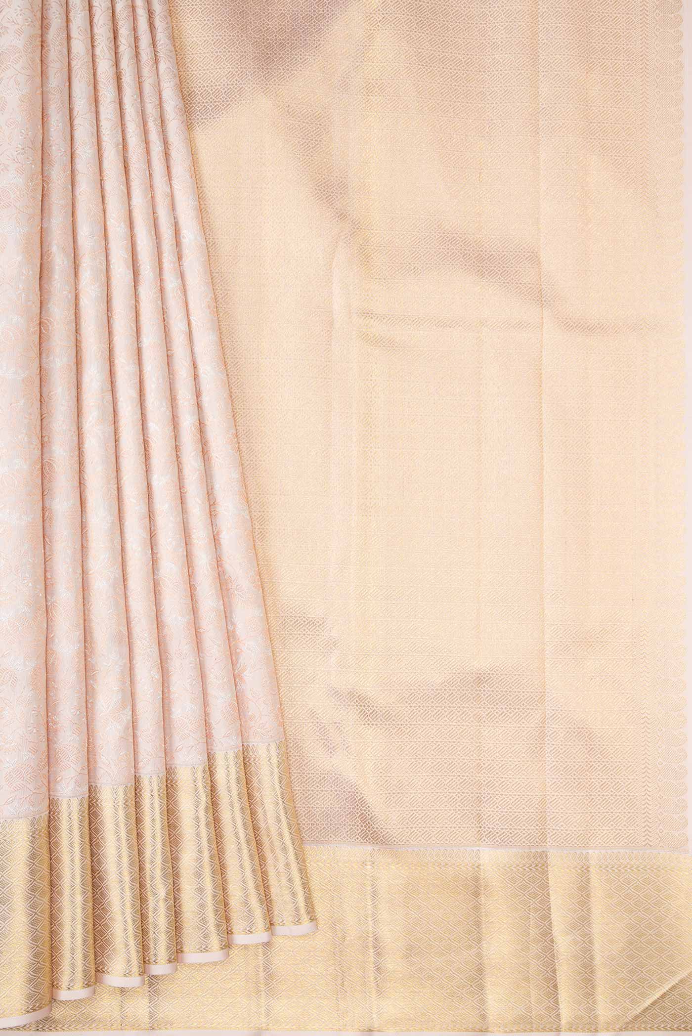 Pleats and pallu of Pure Silk Pure Zari Rose pink Kanchipuram Saree with Zari Brocade on the body and Zari Border