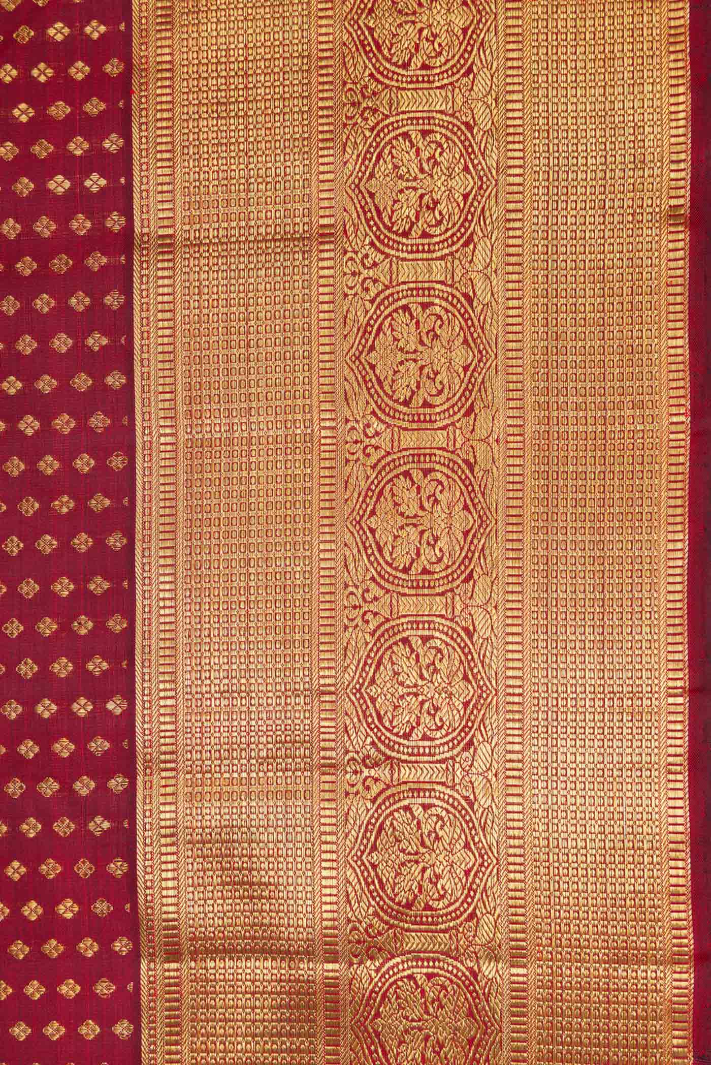 Border image of Pure Silk Pure Zari Maroon Dual Tone Kanchipuram Saree with Zari Brocade on the body and Zari Border