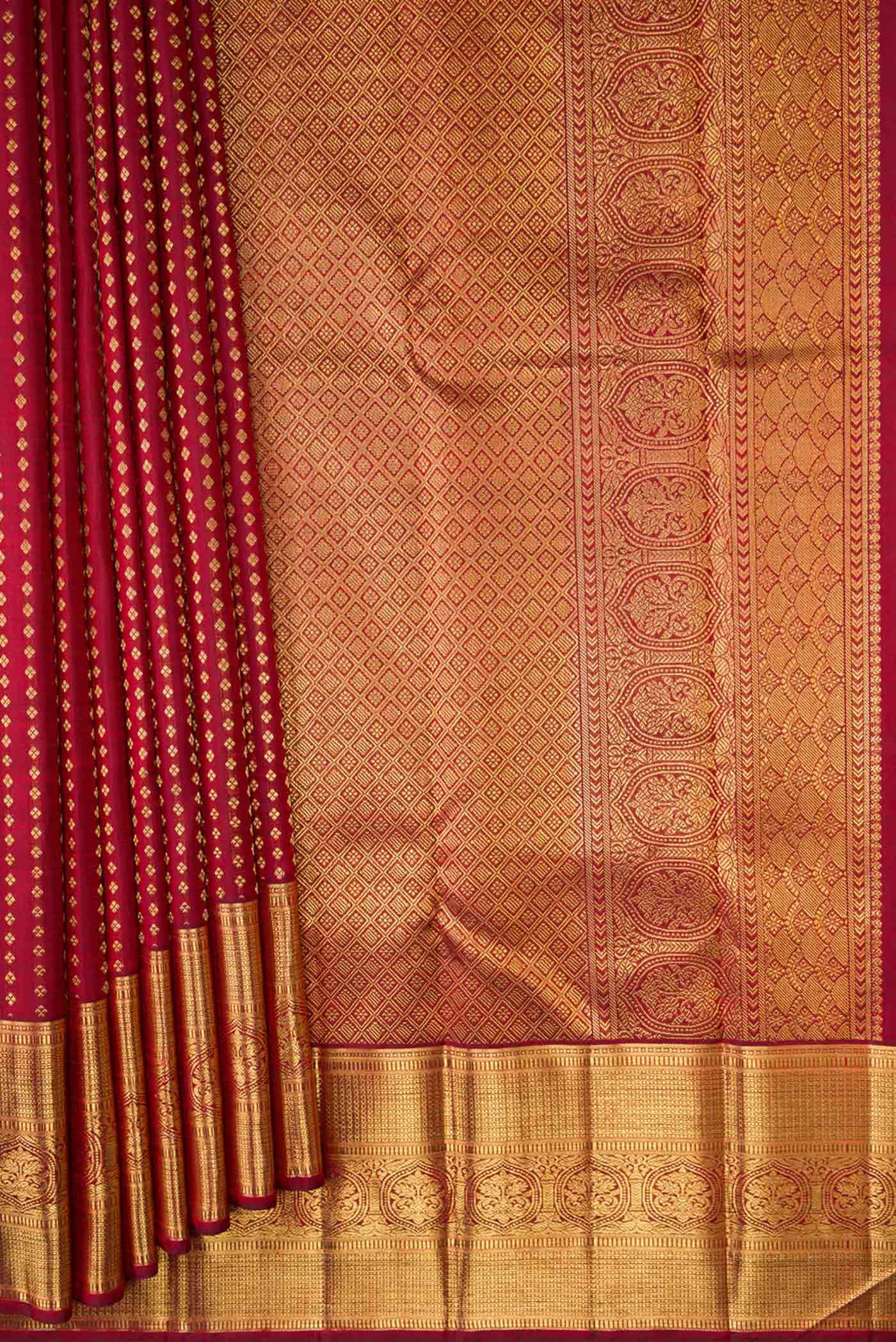 Pleats and pallu of Pure Silk Pure Zari Maroon Dual Tone Kanchipuram Saree with Zari Brocade on the body and Zari Border