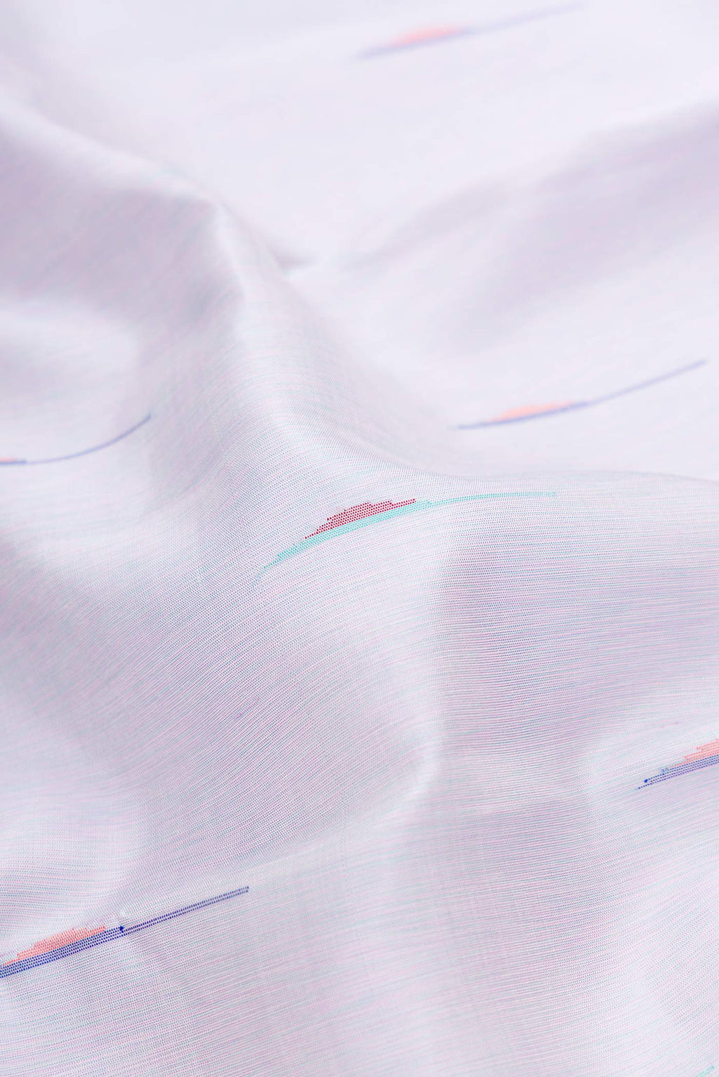 Close up of Pure Silk Pure Zari Lavender Dual Tone Kanjivaram Saree with Thread Butta on the body and Thread Border.  displaying folds